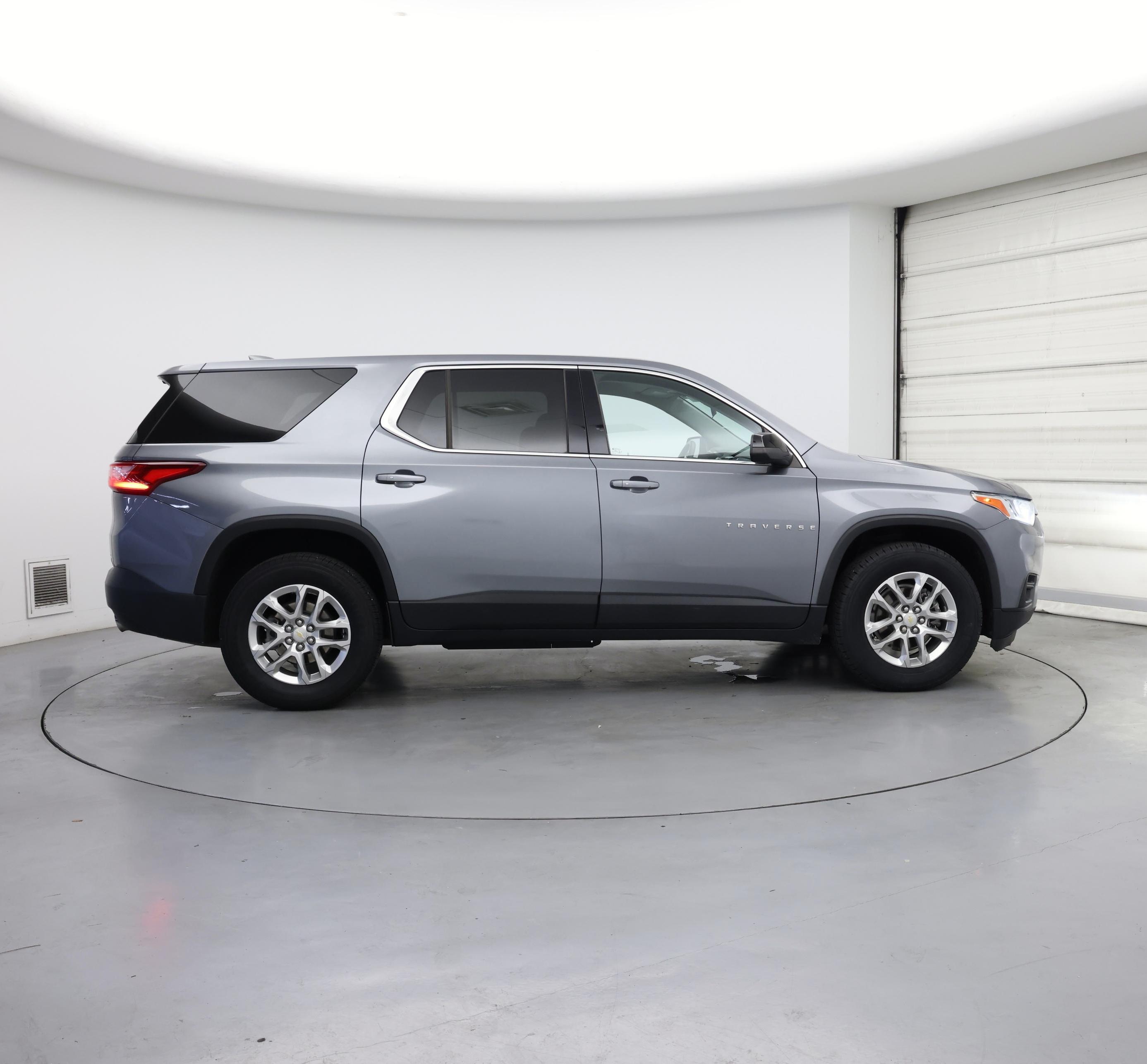 Thumbnail: 2021 Chevrolet Traverse - 7