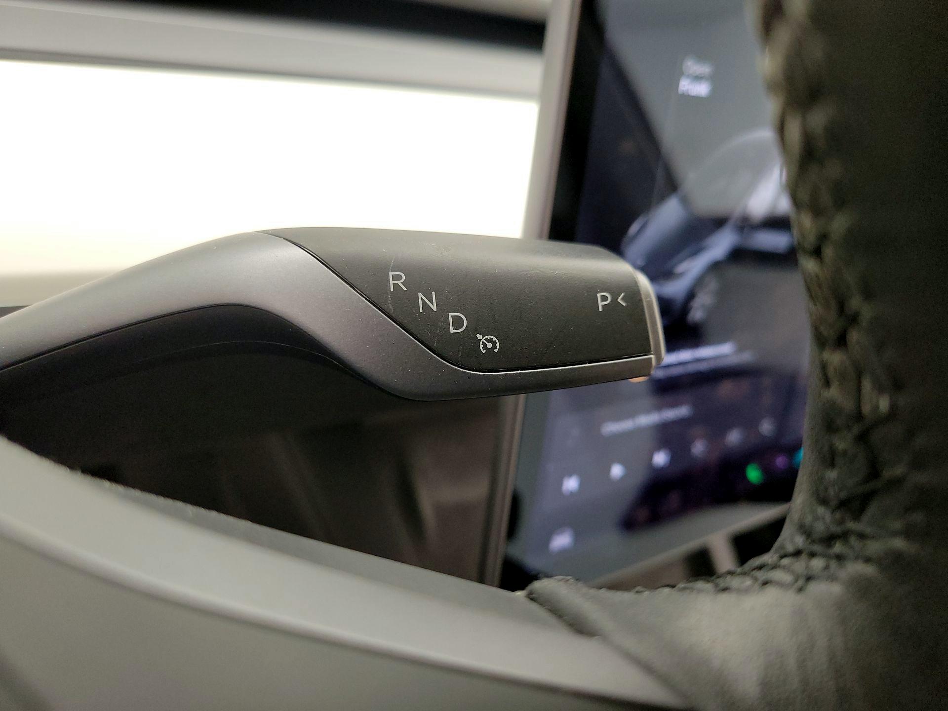 Thumbnail: 2022 Tesla Model Y - 17