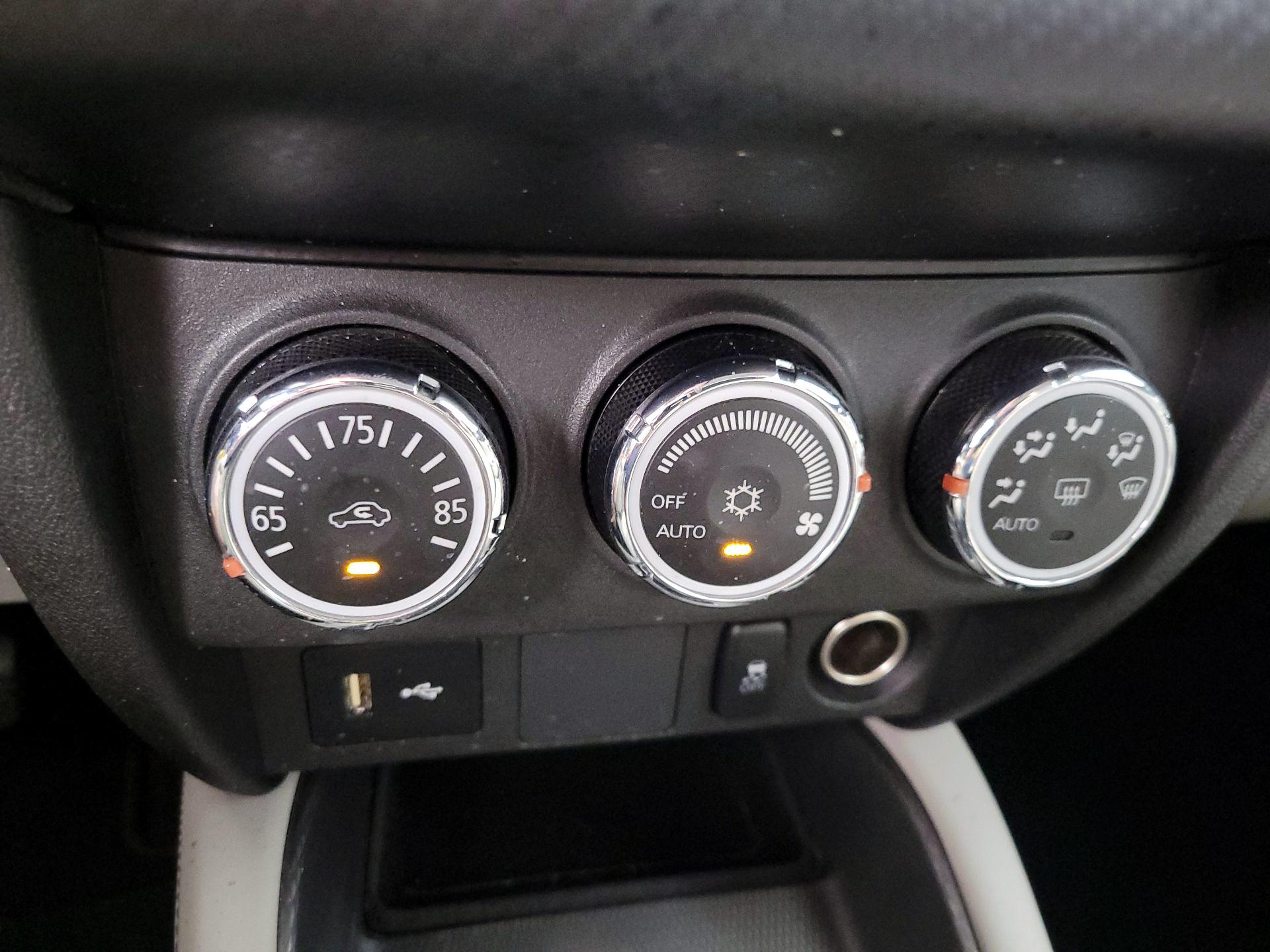 Thumbnail: 2019 Mitsubishi Outlander Sport - 15