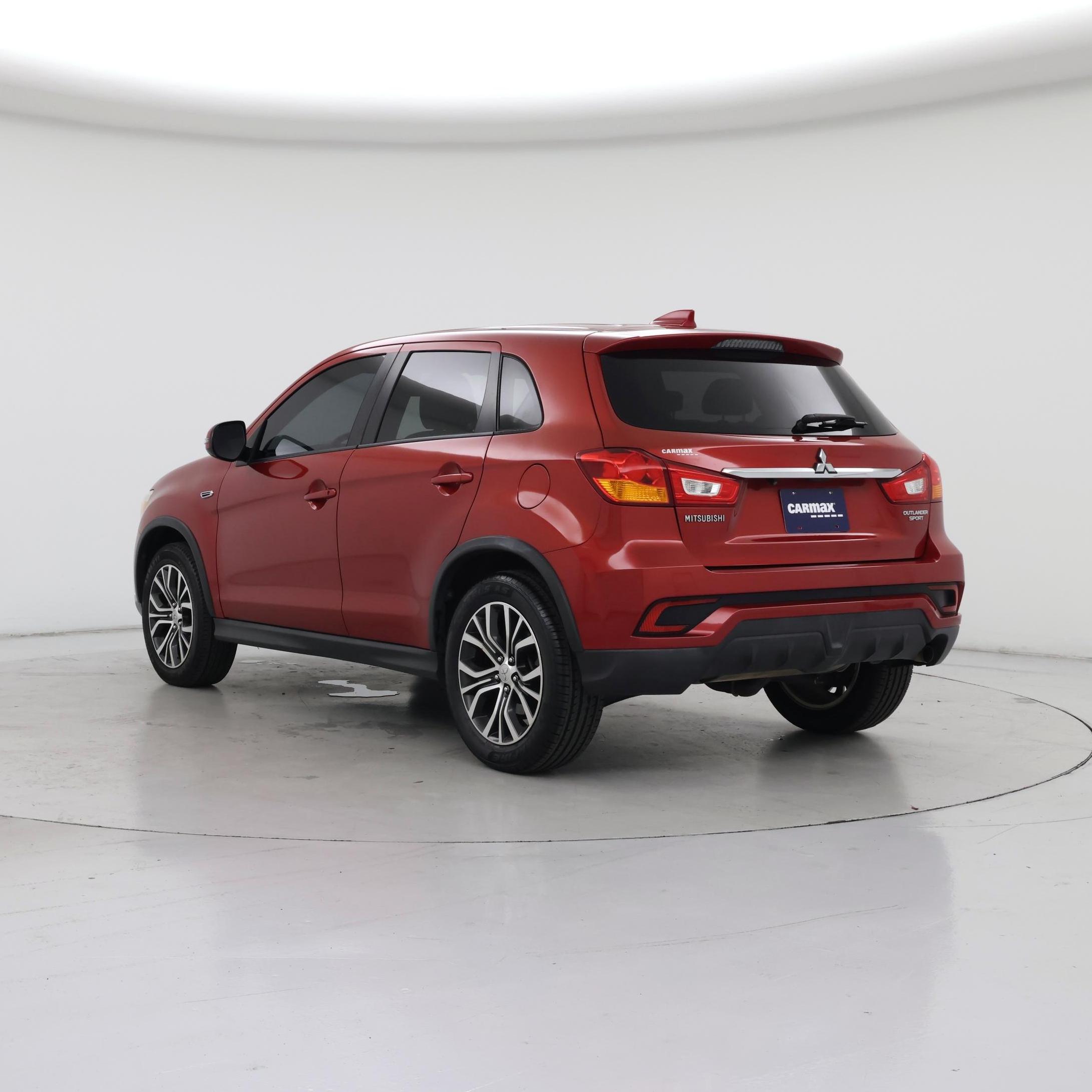 Thumbnail: 2019 Mitsubishi Outlander Sport - 2