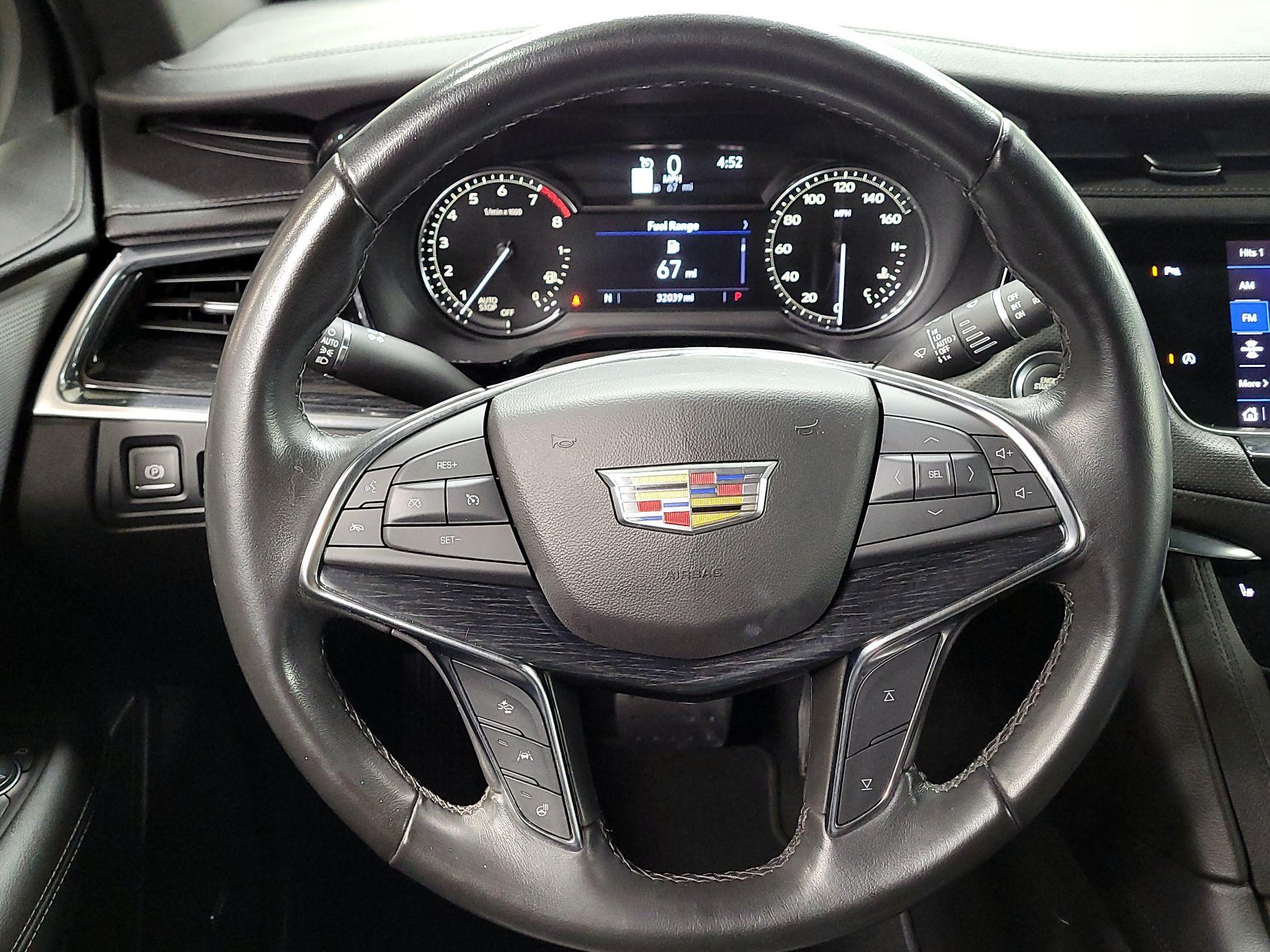 Thumbnail: 2020 Cadillac XT5 - 10