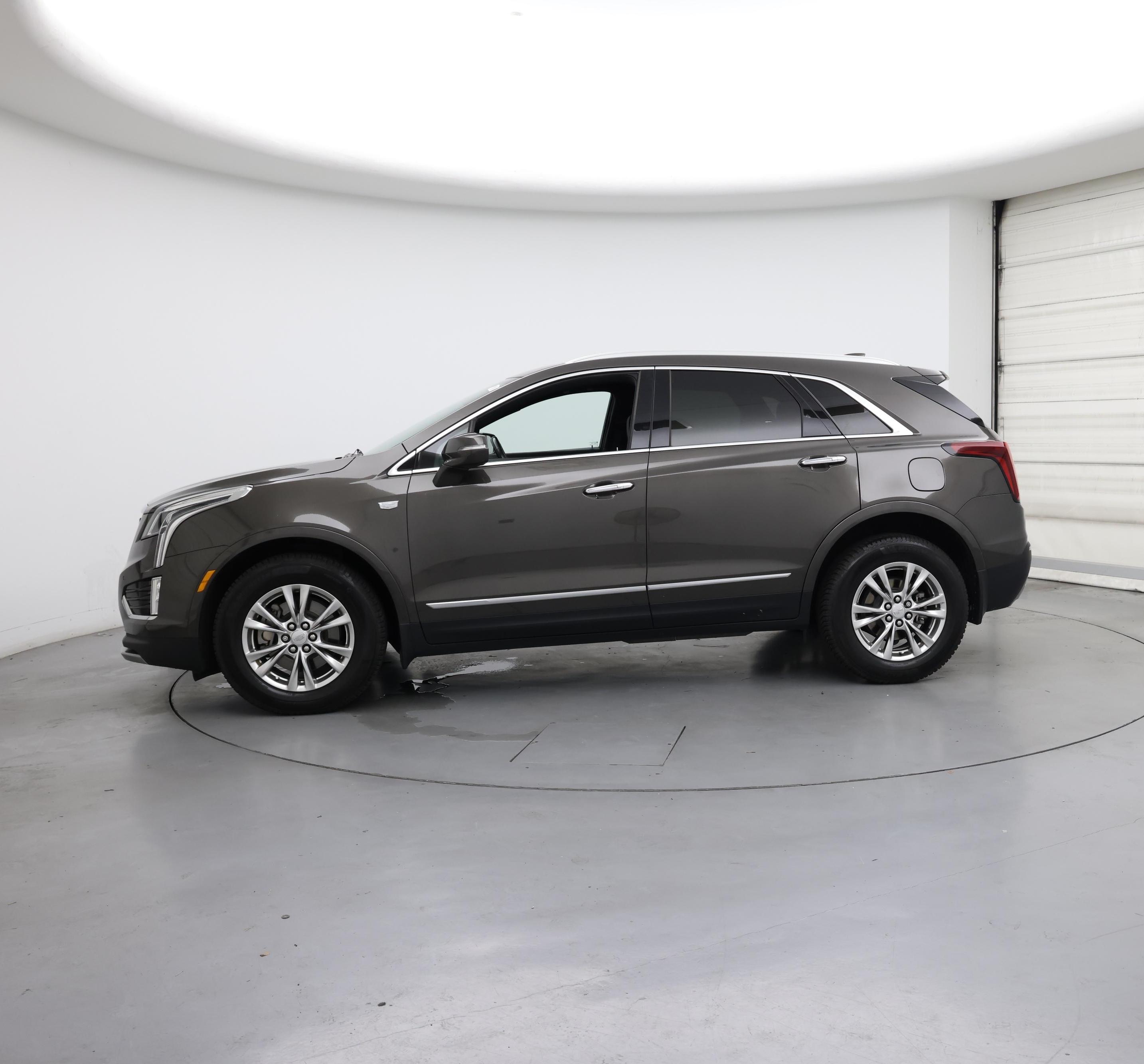 Thumbnail: 2020 Cadillac XT5 - 3