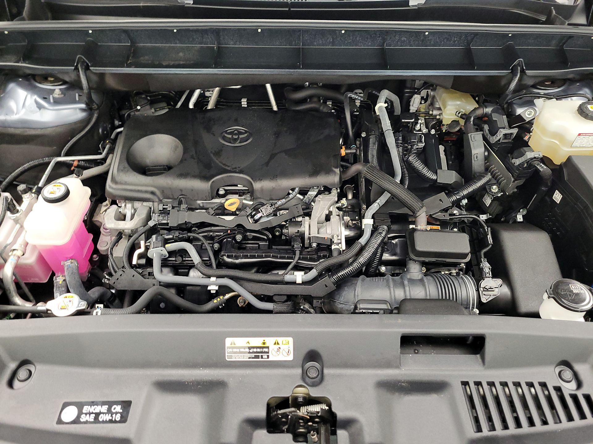 Thumbnail: 2021 Toyota Highlander - 17