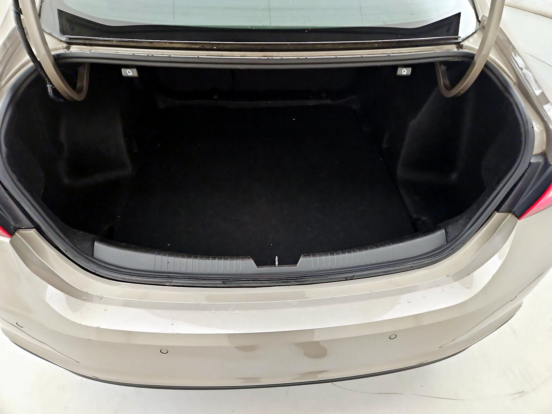 Thumbnail: 2024 Chevrolet Malibu - 20