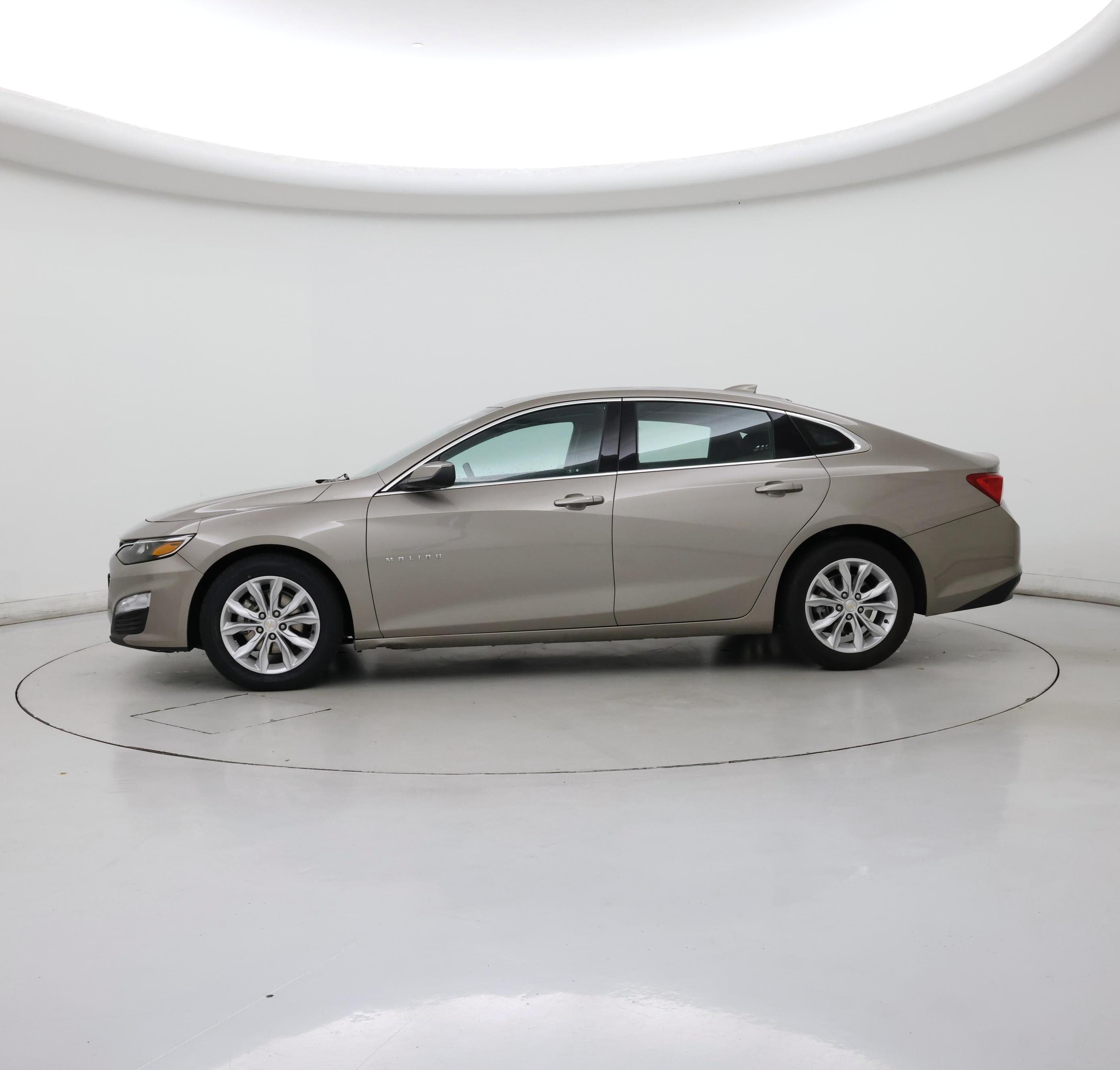 Thumbnail: 2024 Chevrolet Malibu - 3