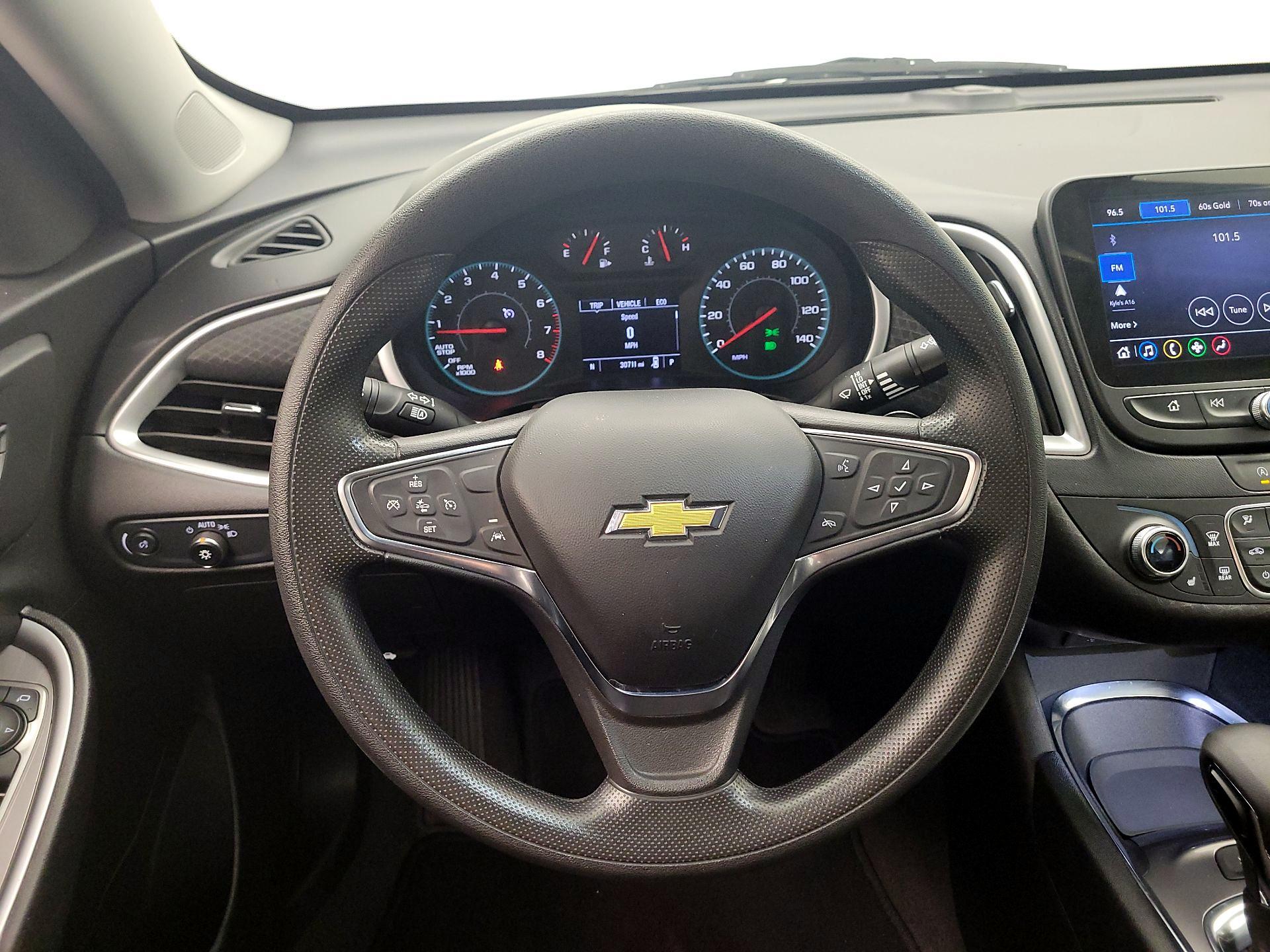 Thumbnail: 2024 Chevrolet Malibu - 10