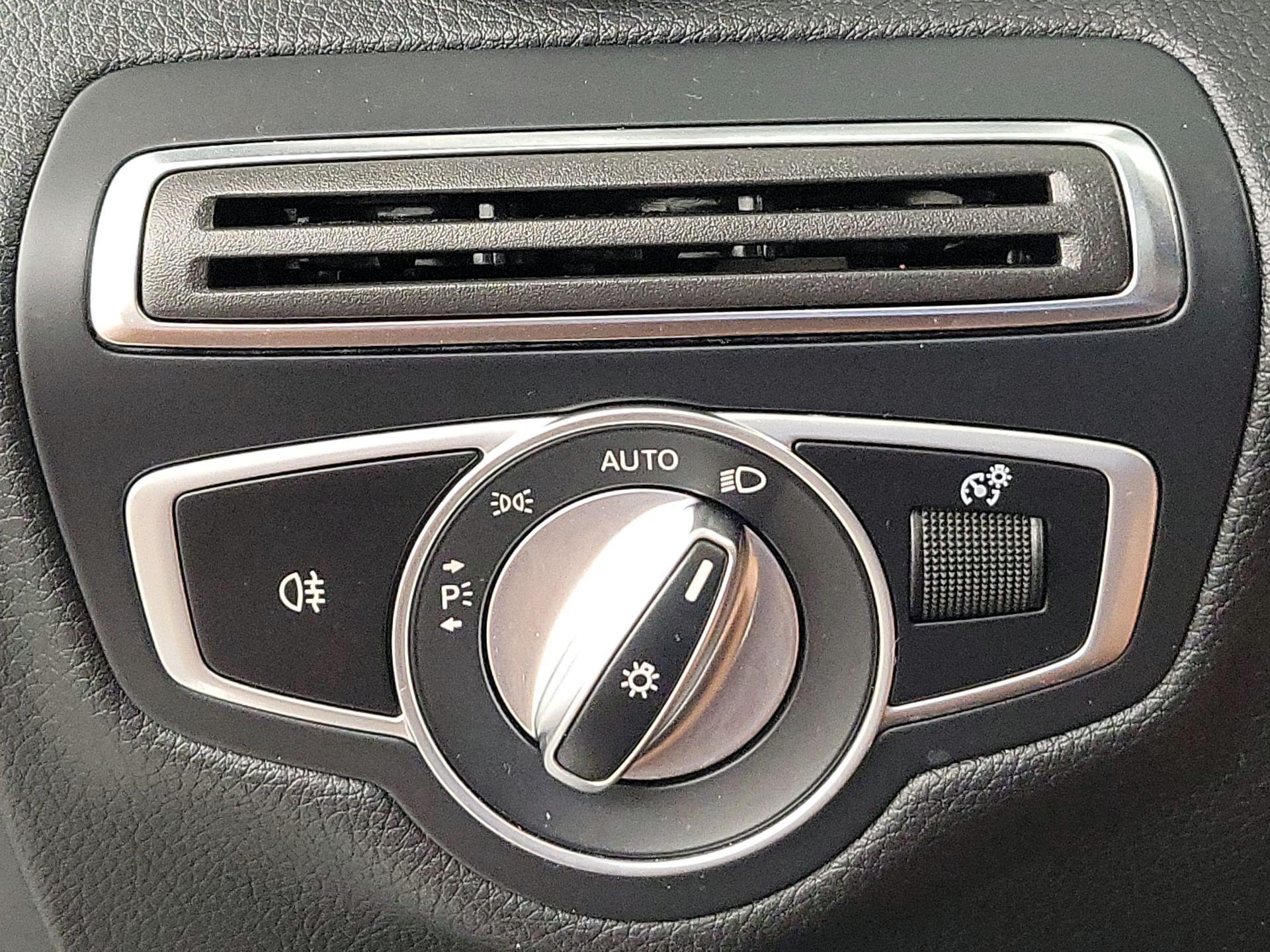 Thumbnail: 2020 Mercedes-Benz C-Class - 13