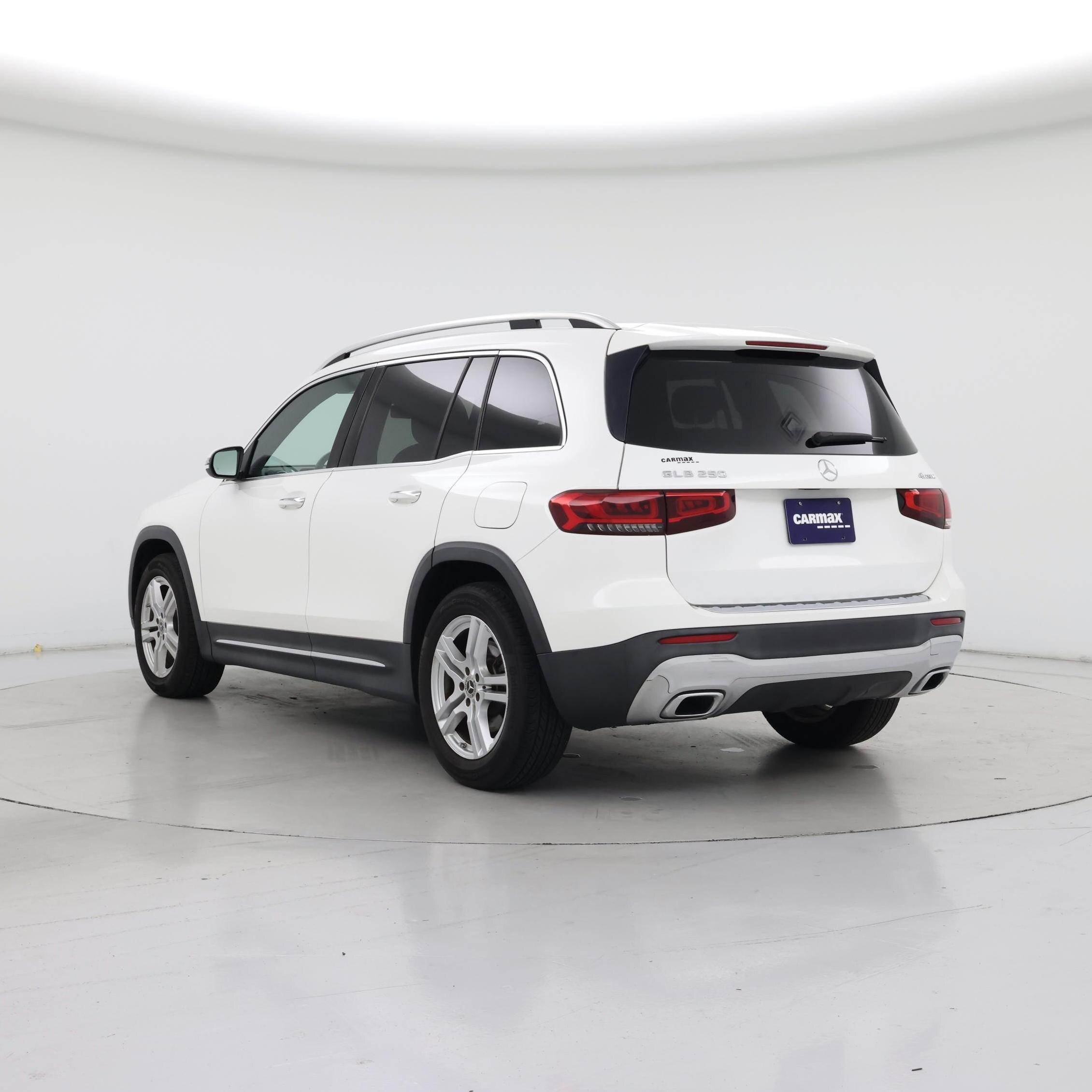 Thumbnail: 2021 Mercedes-Benz GLB - 2