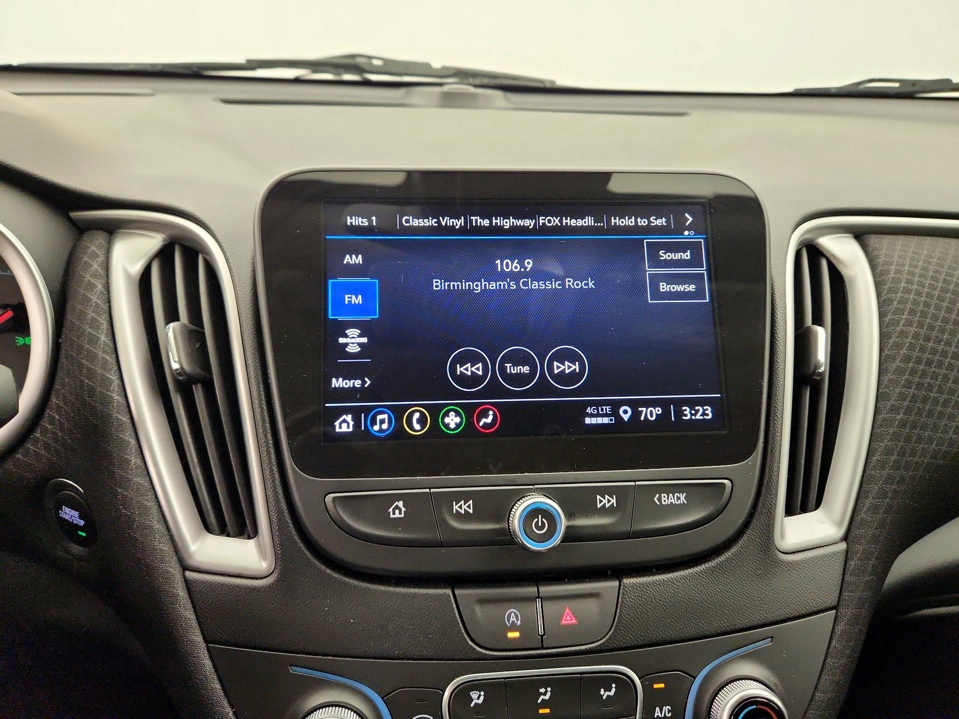 Thumbnail: 2024 Chevrolet Malibu - 15