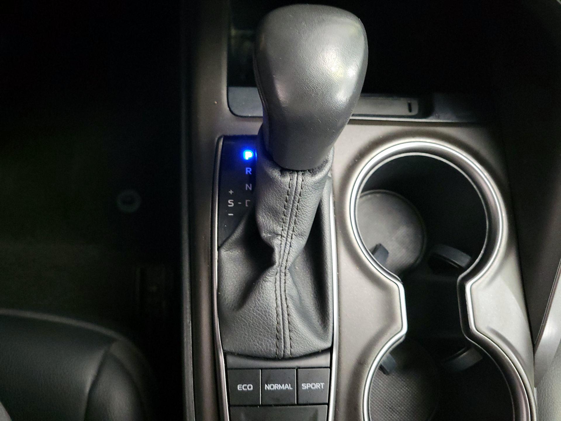 Thumbnail: 2023 Toyota Camry - 17