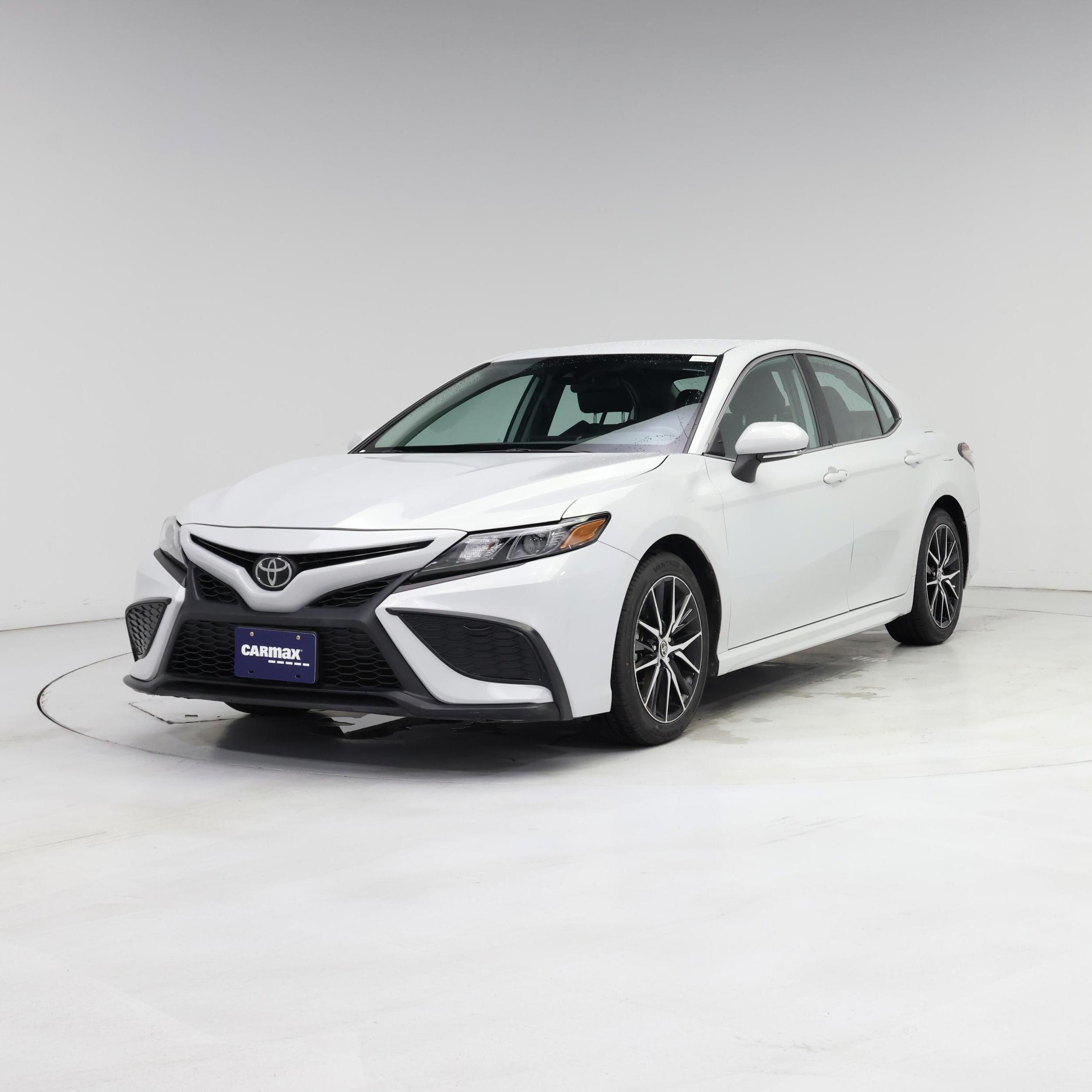 Thumbnail: 2023 Toyota Camry - 4