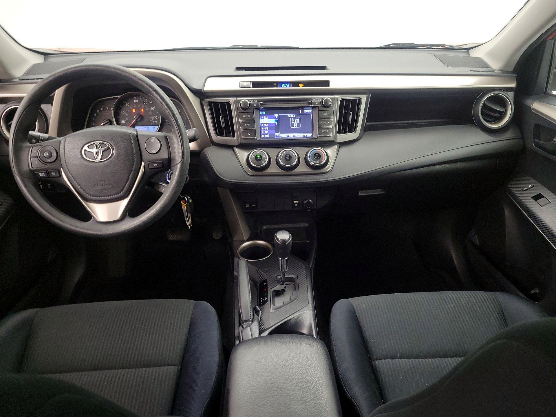 Thumbnail: 2015 Toyota RAV4 - 9