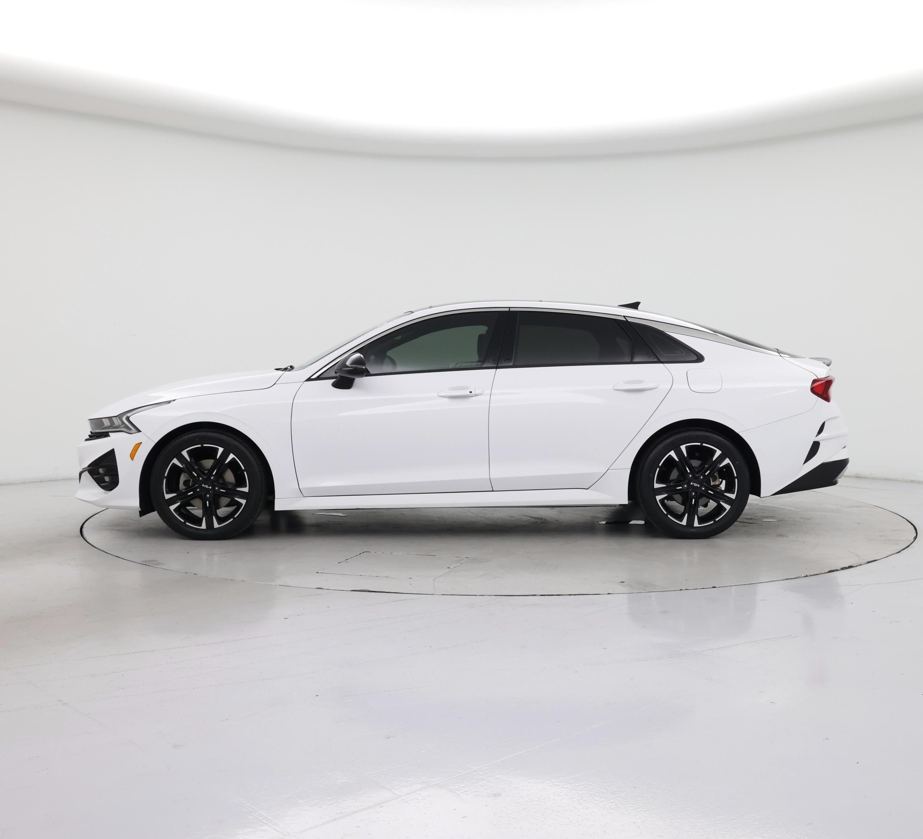 Thumbnail: 2023 Kia K5 - 3