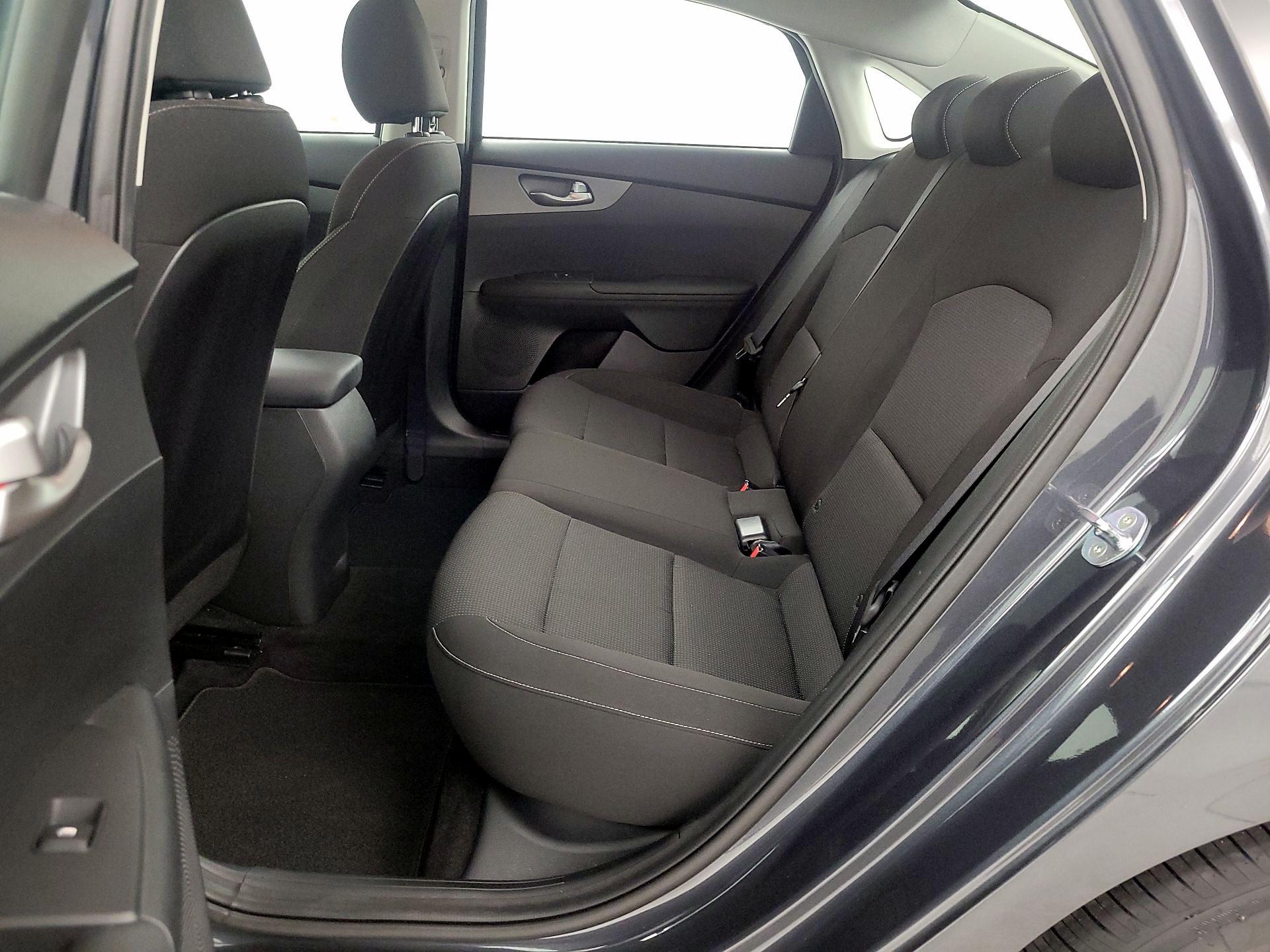 Thumbnail: 2021 Kia Forte - 19