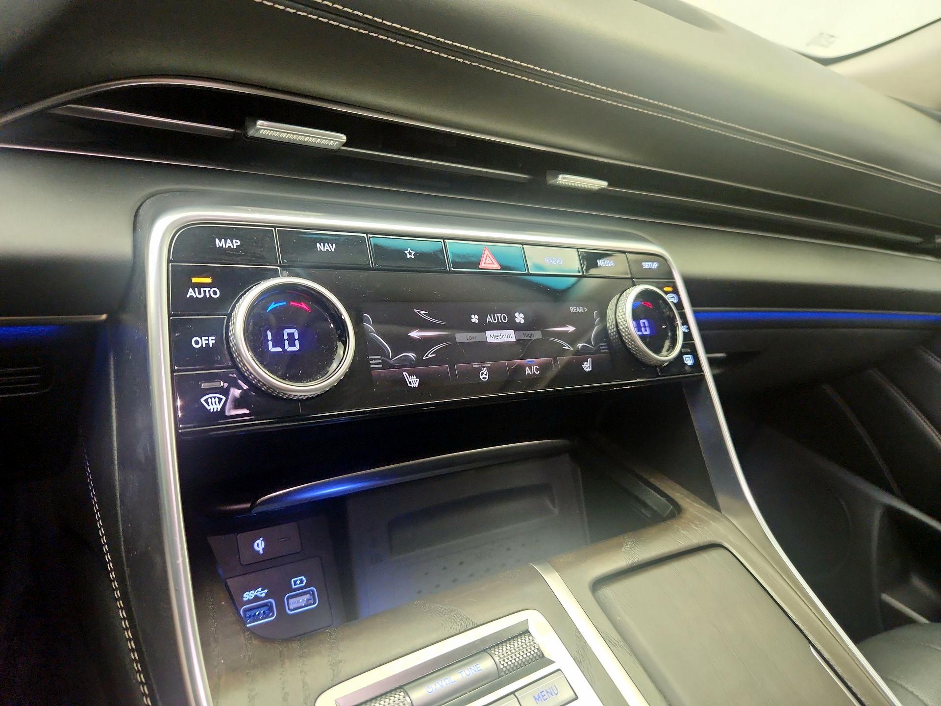 Thumbnail: 2024 Genesis GV80 - 17