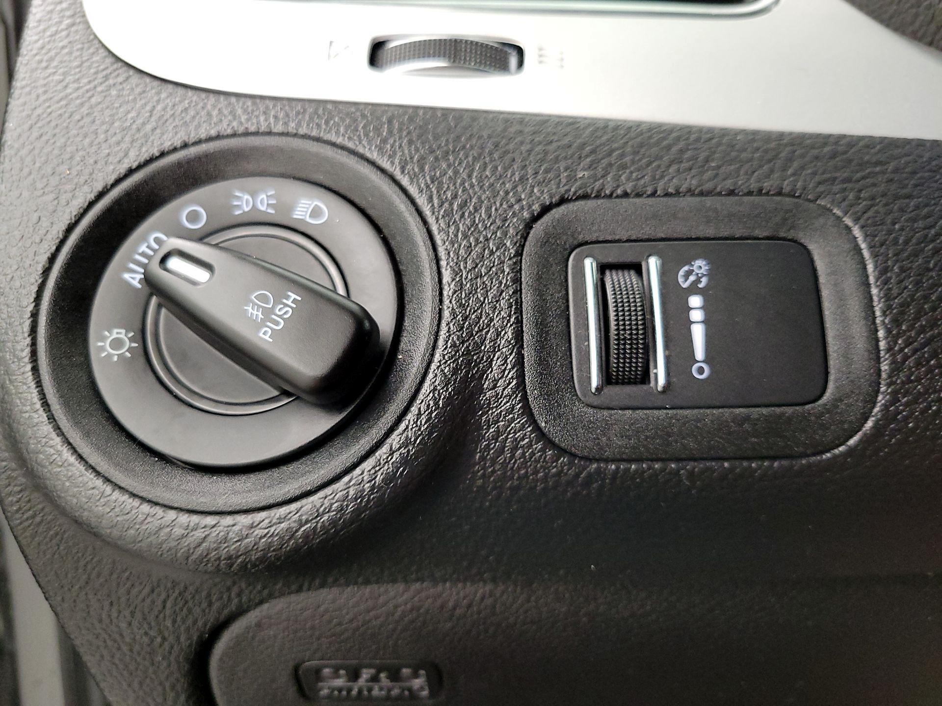 Thumbnail: 2019 Dodge Journey - 13