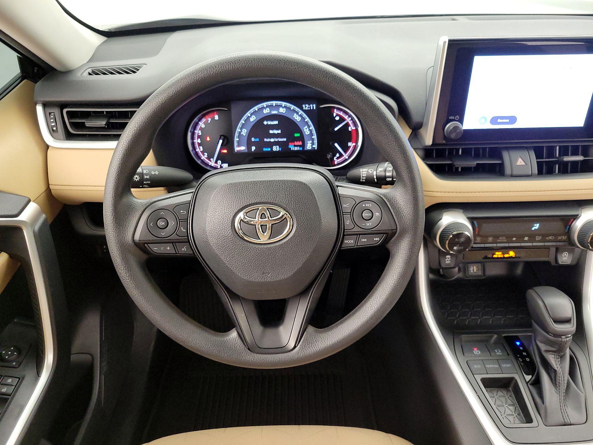 Thumbnail: 2023 Toyota RAV4 - 10