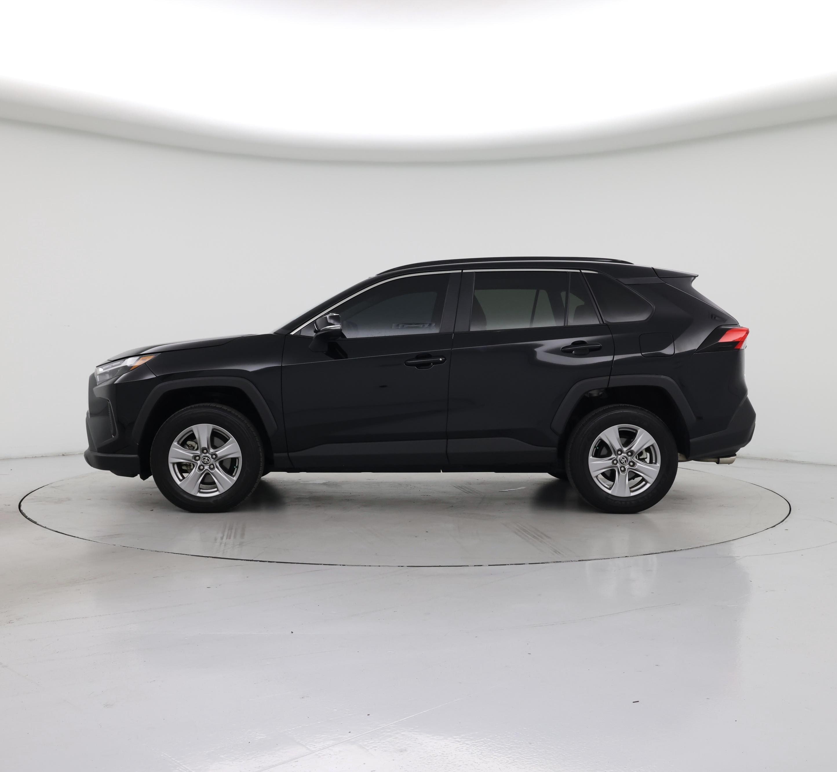 Thumbnail: 2023 Toyota RAV4 - 3