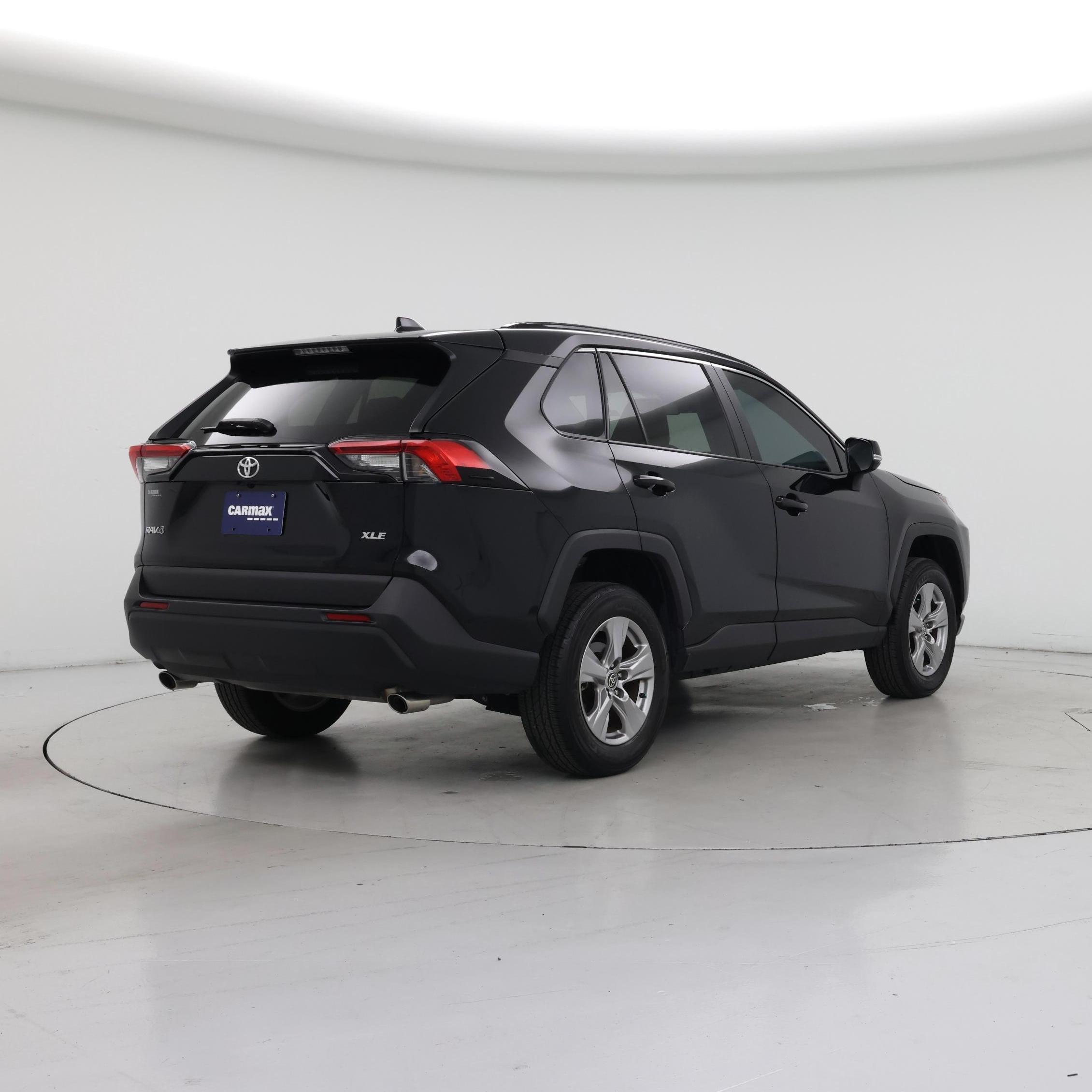 Thumbnail: 2023 Toyota RAV4 - 8