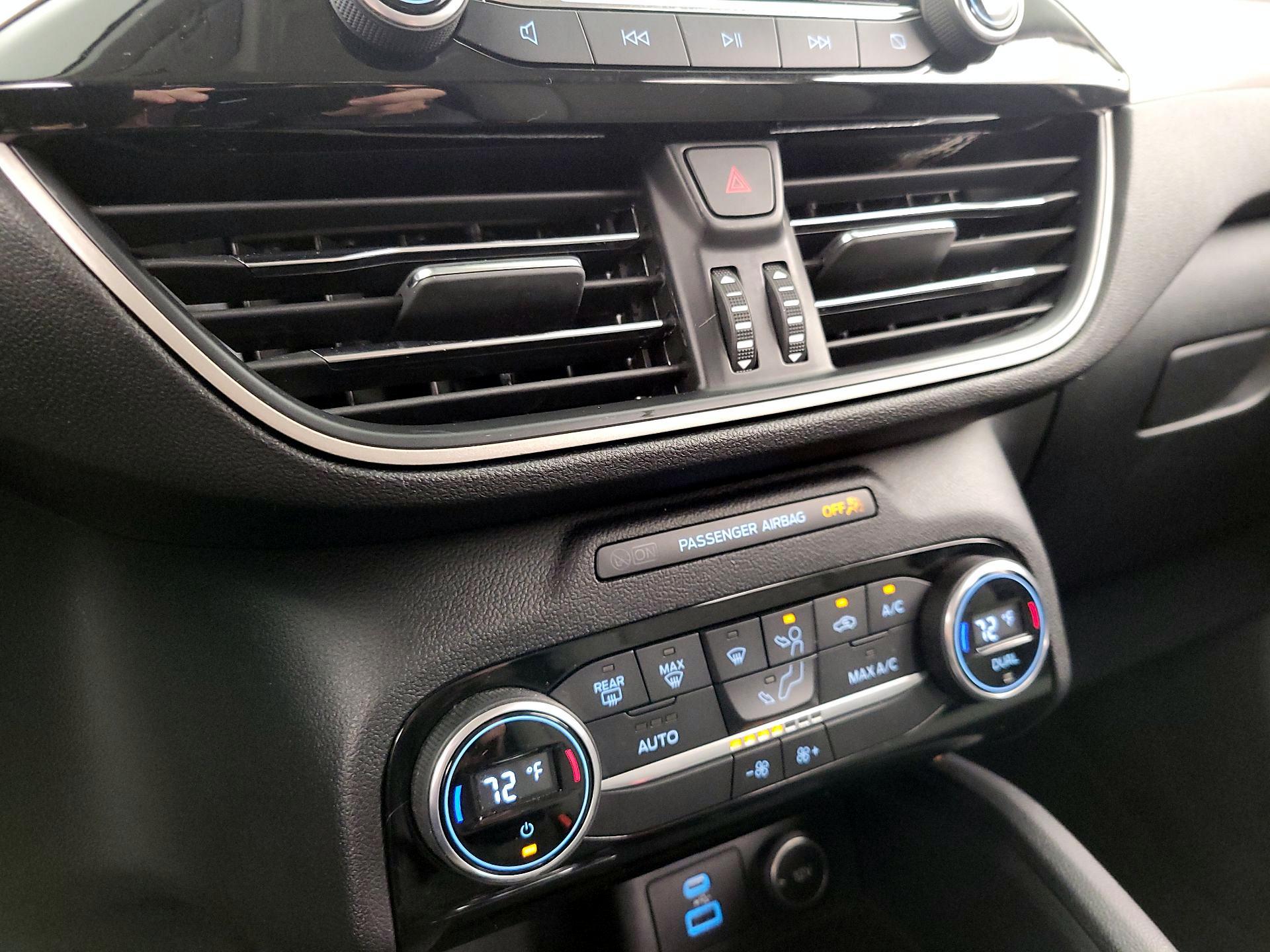 Thumbnail: 2021 Ford Escape - 16