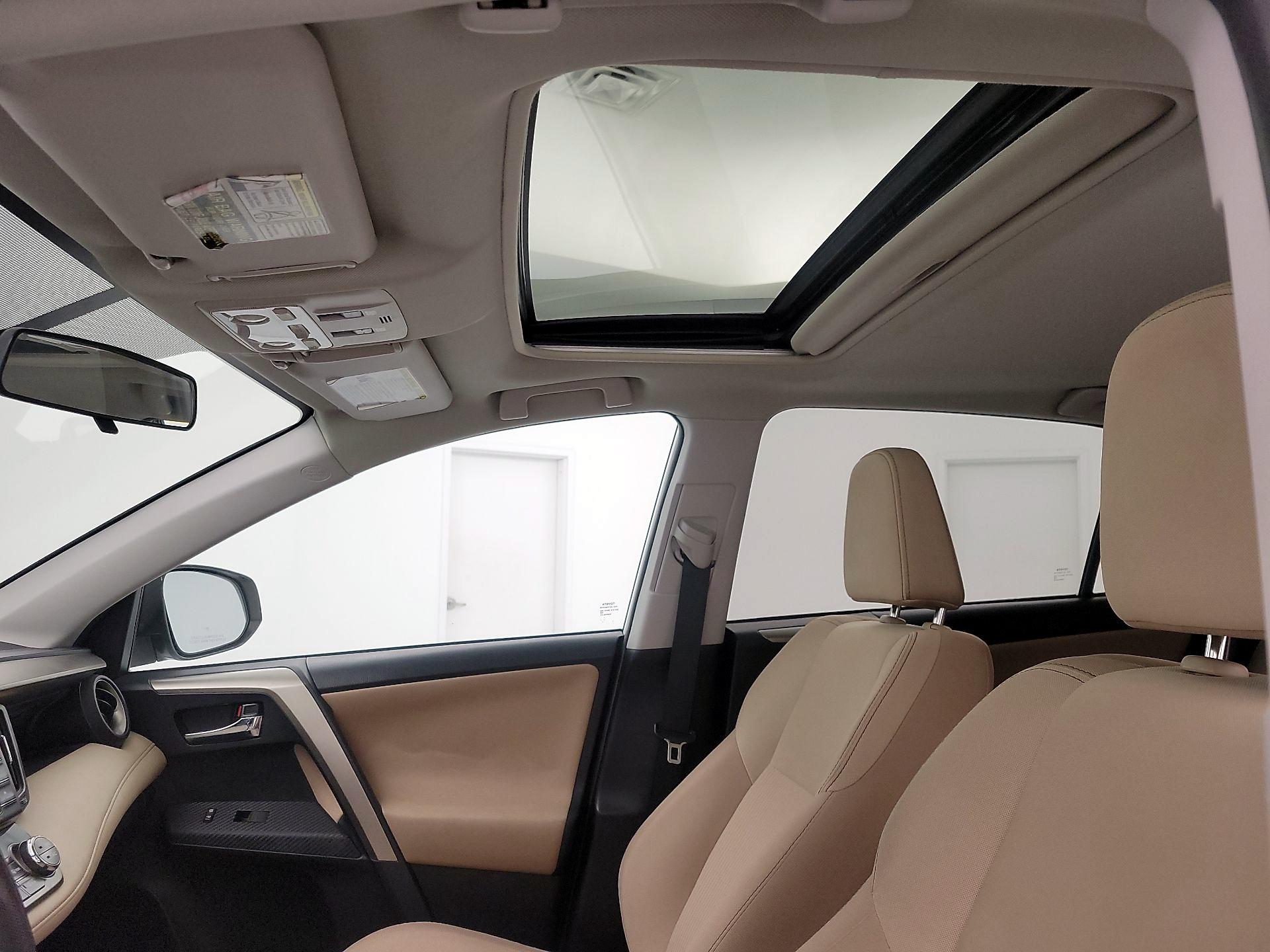 Thumbnail: 2014 Toyota RAV4 - 19