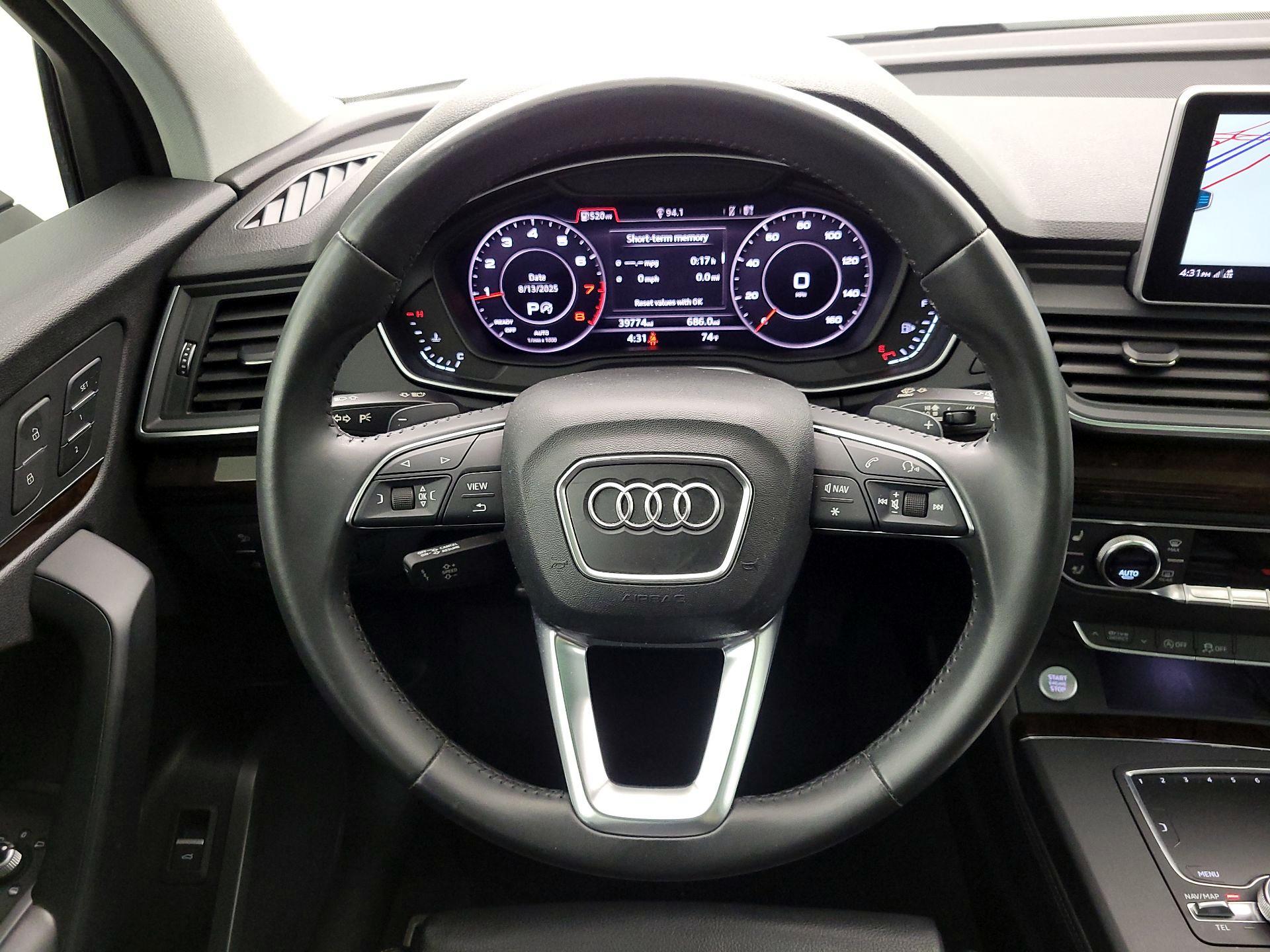 Thumbnail: 2019 Audi Q5 - 10