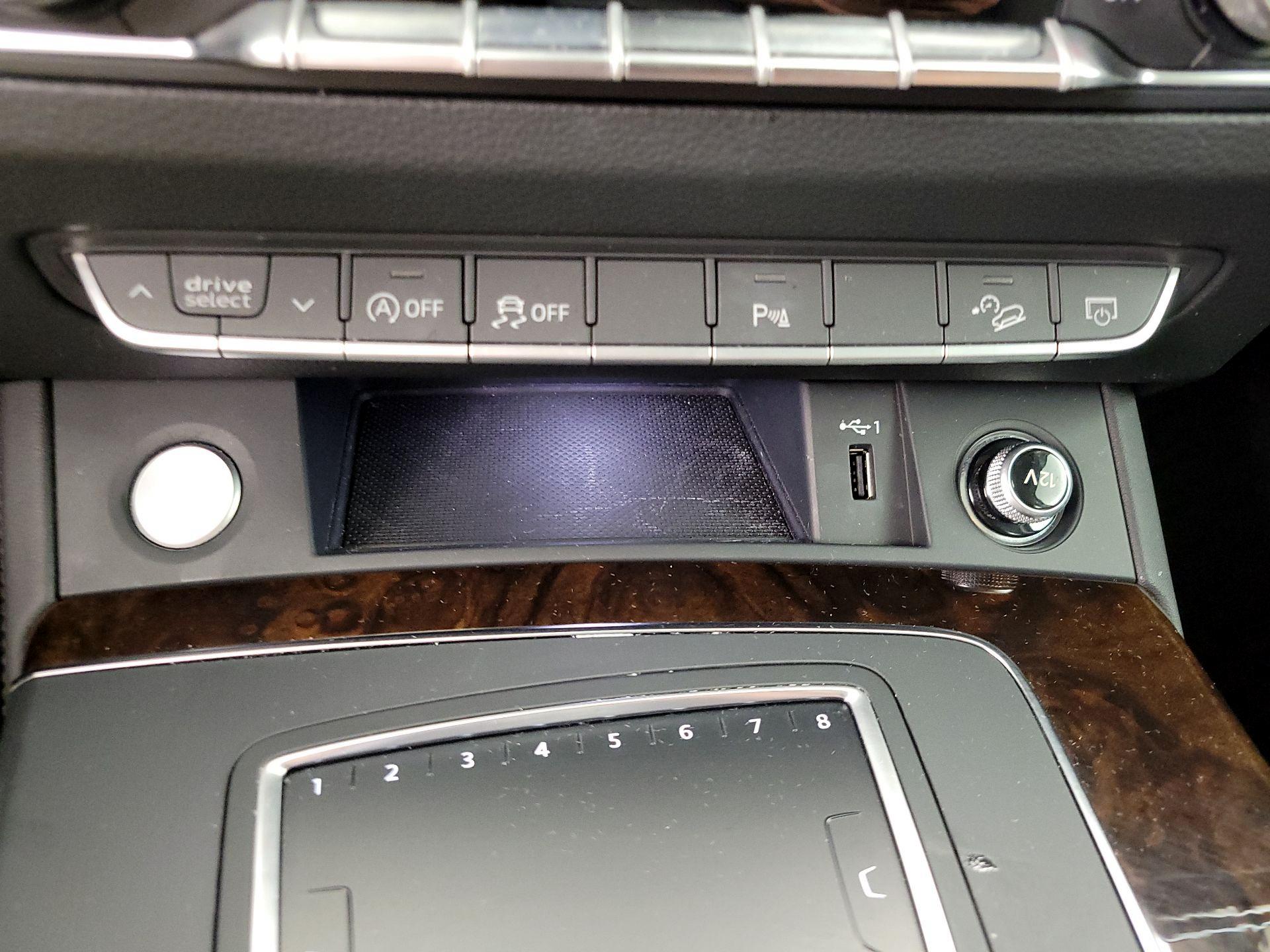 Thumbnail: 2019 Audi Q5 - 19