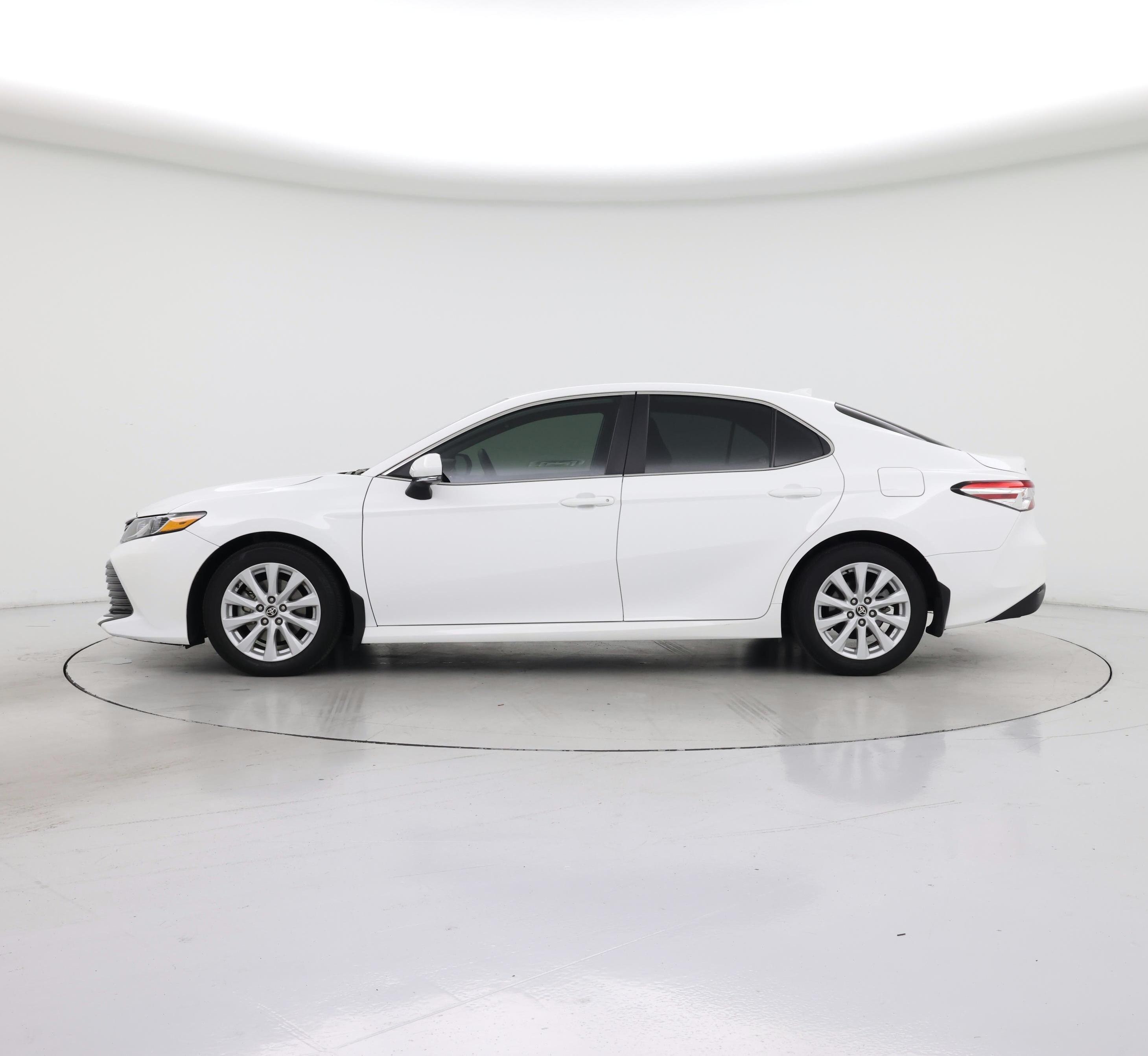 Thumbnail: 2020 Toyota Camry - 3