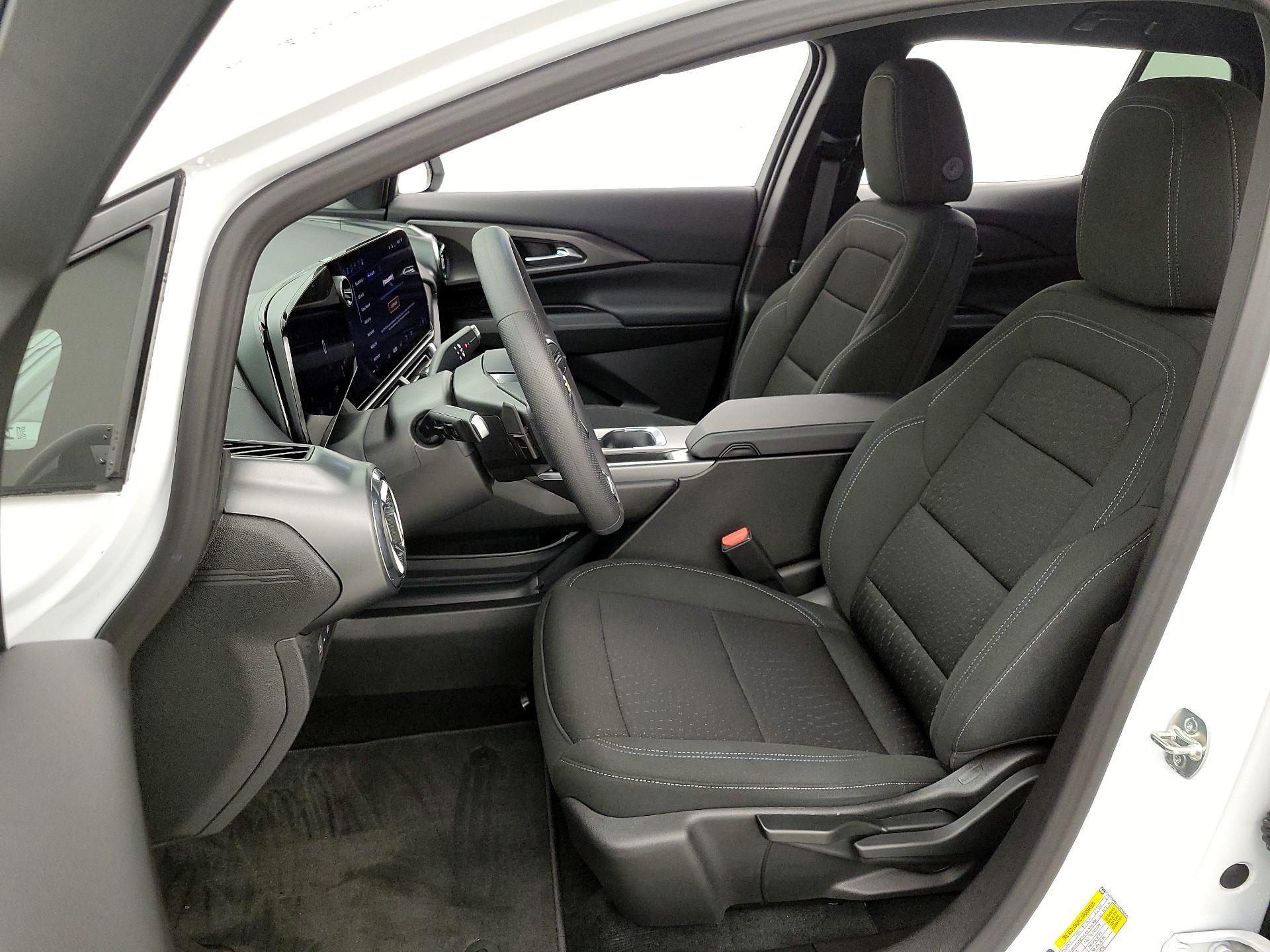 Thumbnail: 2025 Chevrolet Equinox - 11