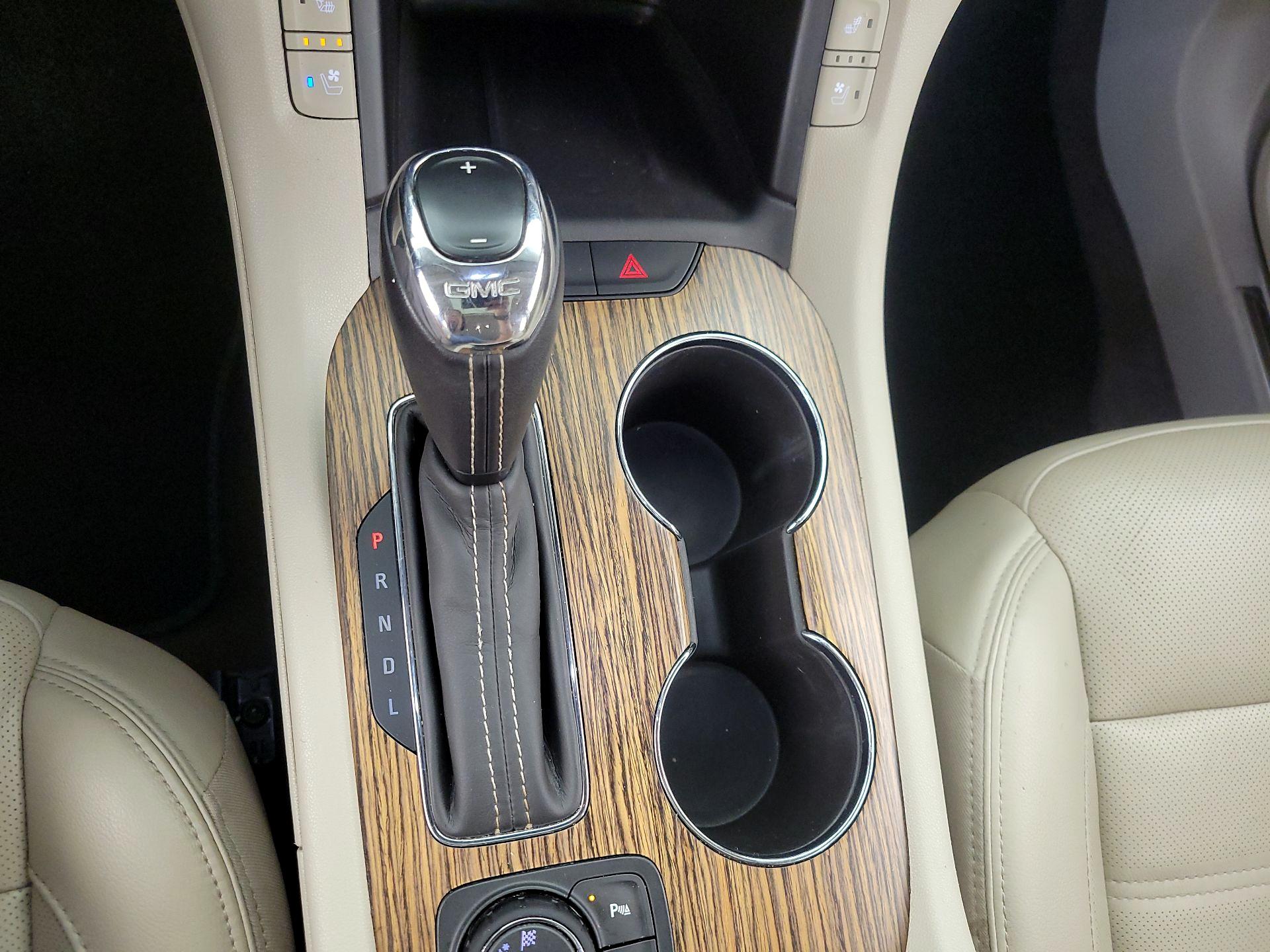 Thumbnail: 2019 GMC Acadia - 18