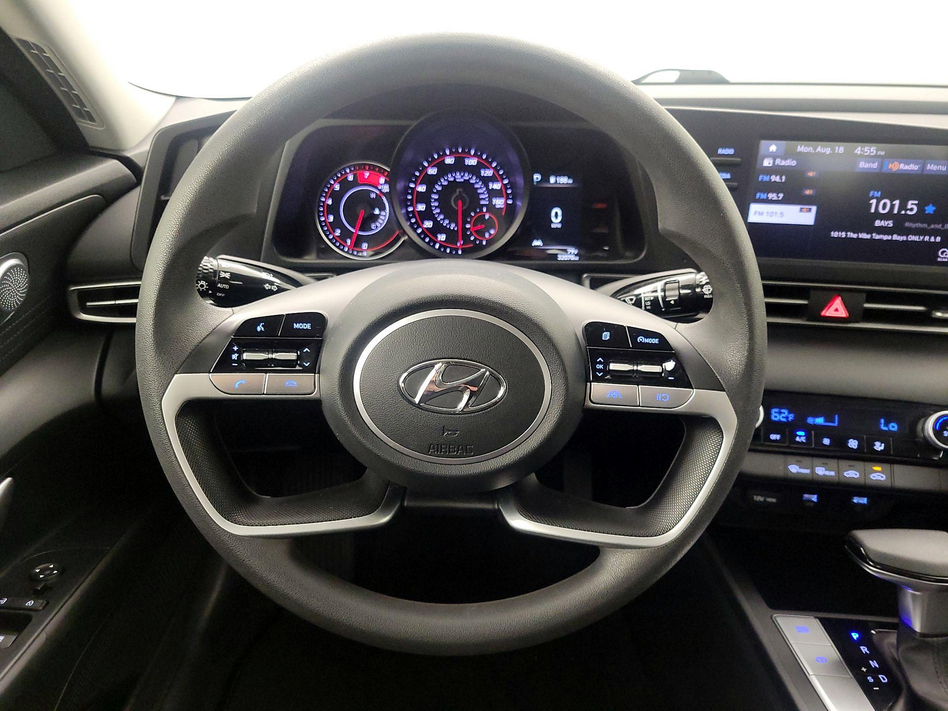 Thumbnail: 2023 Hyundai Elantra - 10