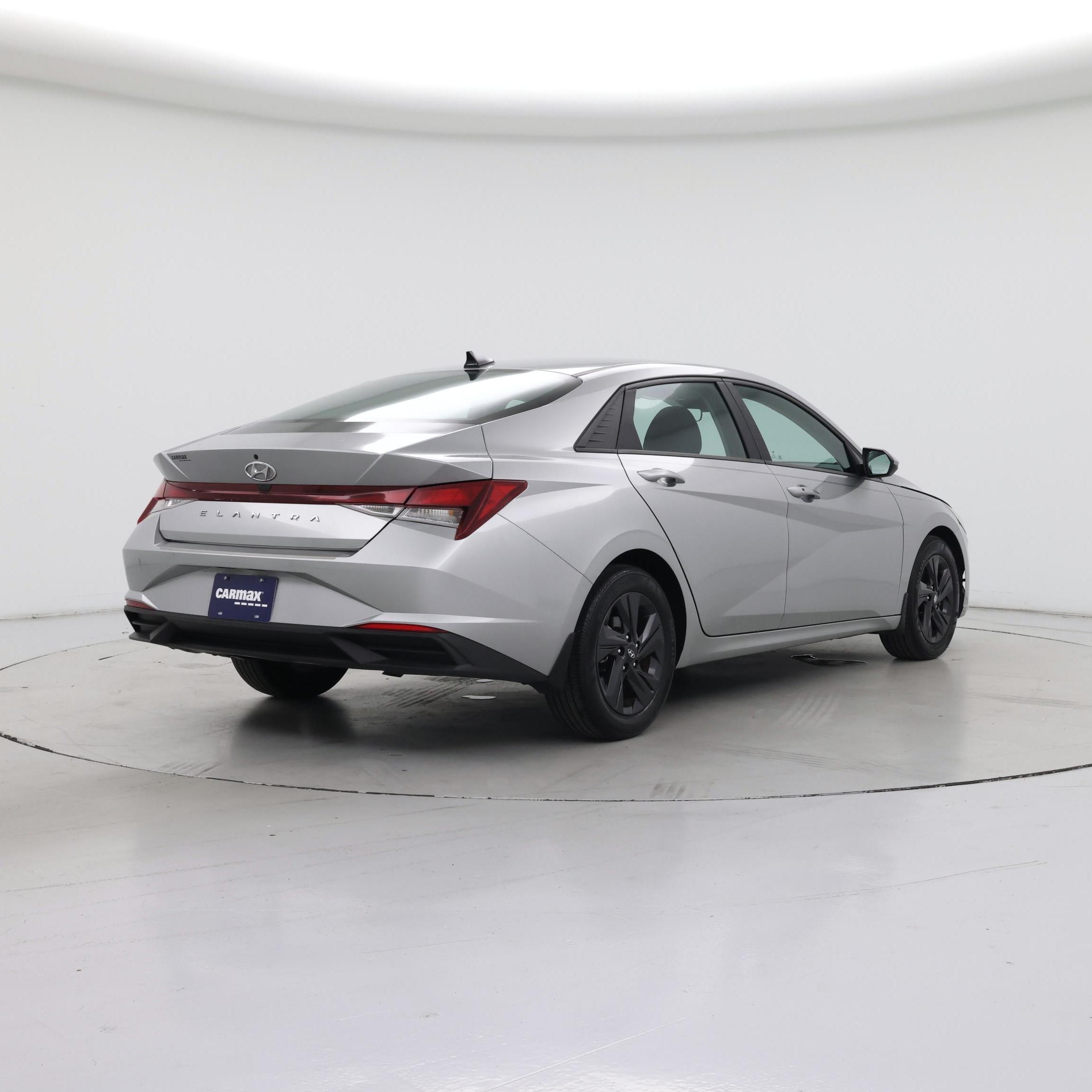 Thumbnail: 2023 Hyundai Elantra - 8