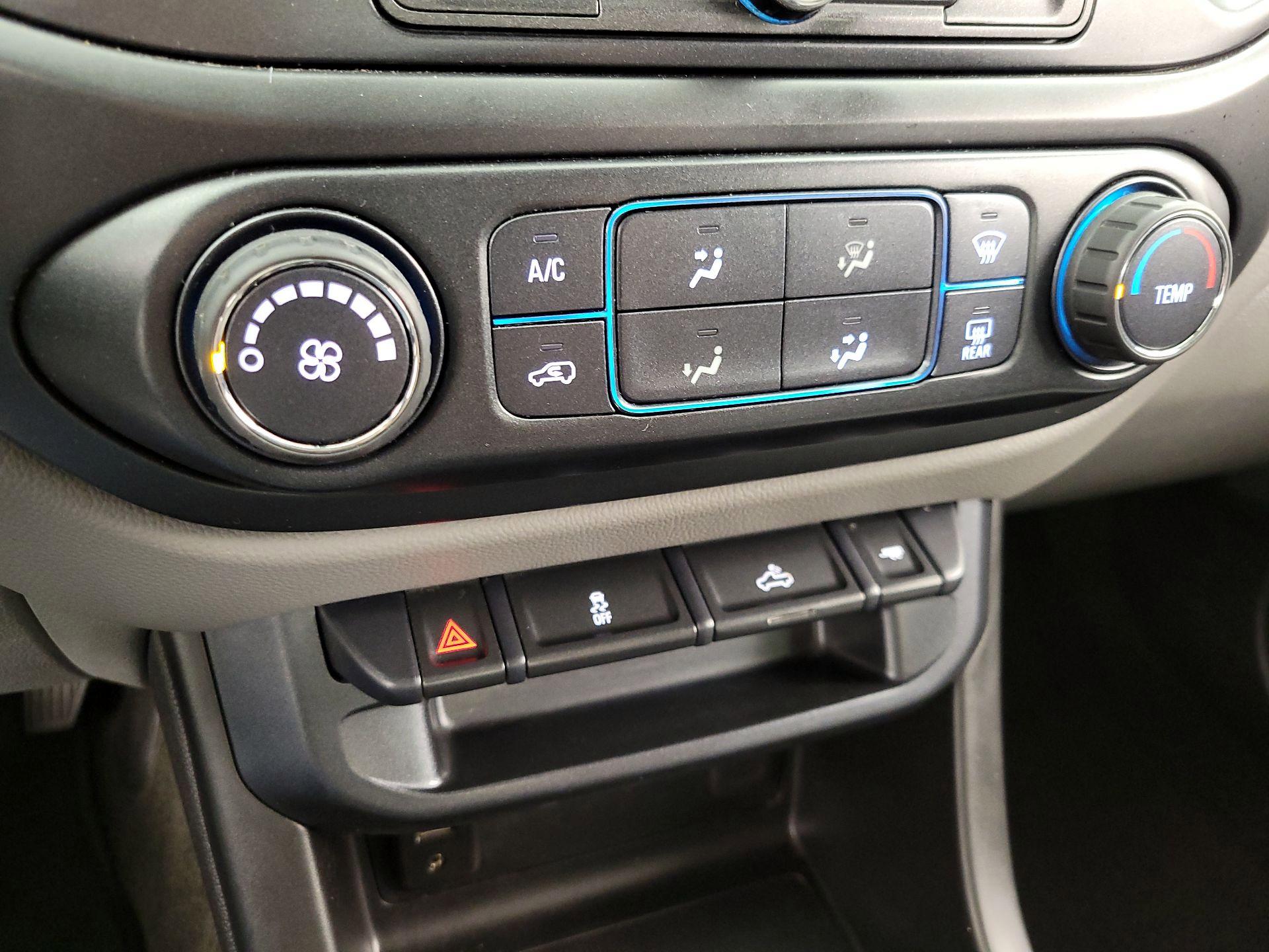 Thumbnail: 2018 GMC Canyon - 16