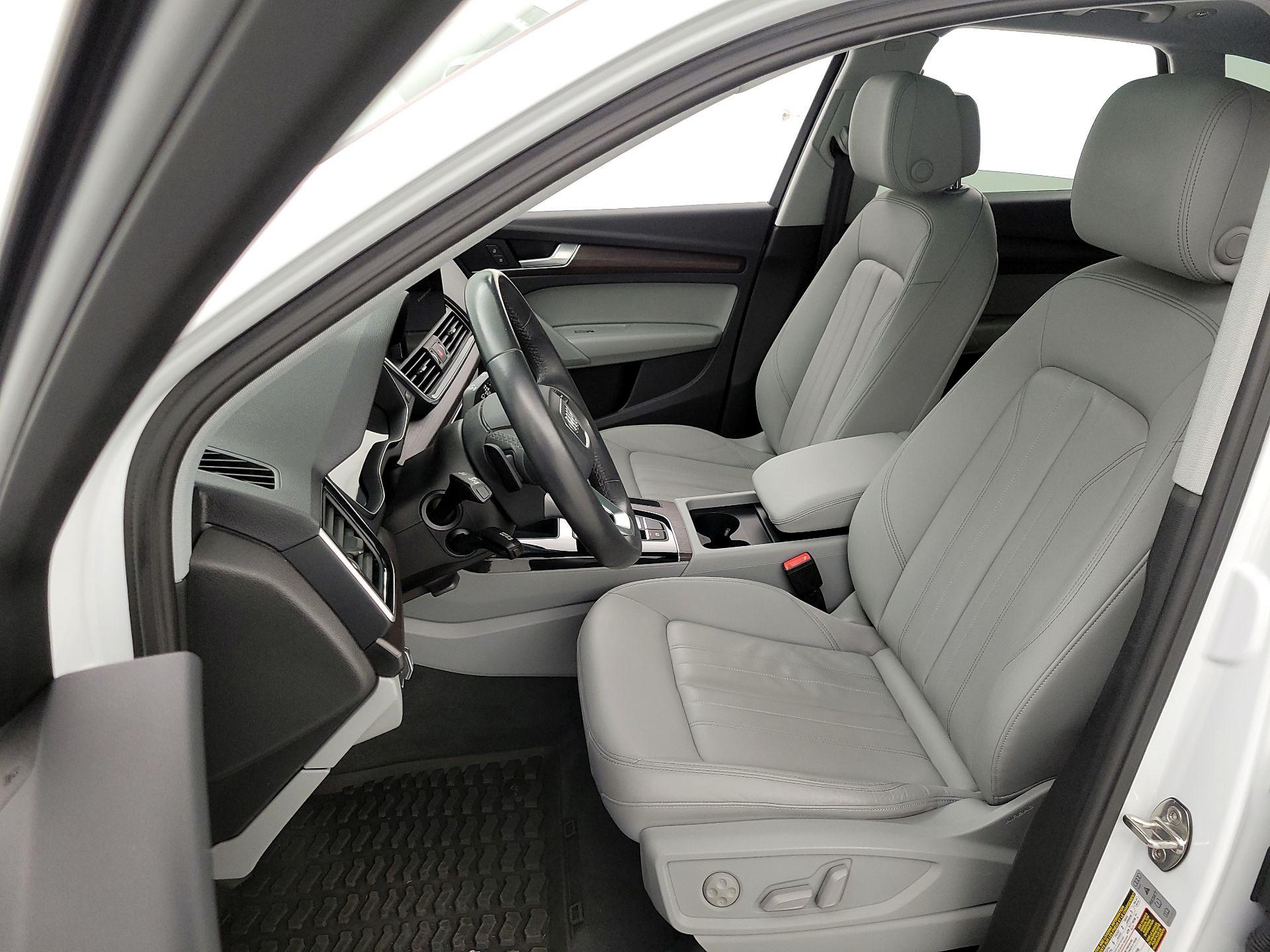 Thumbnail: 2023 Audi Q5 - 11