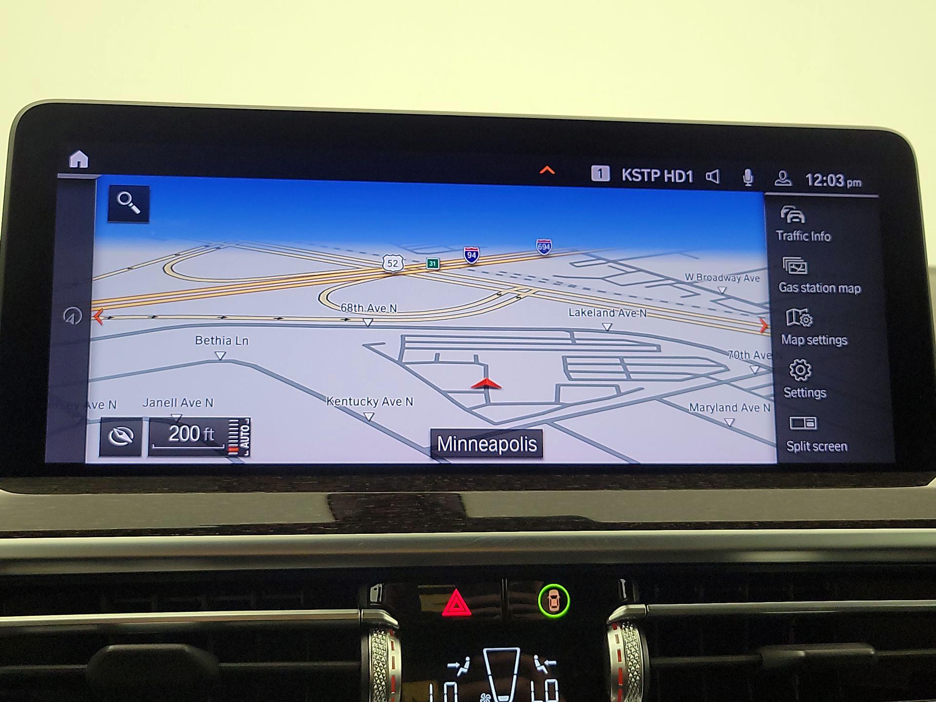 Thumbnail: 2024 BMW X4 - 14