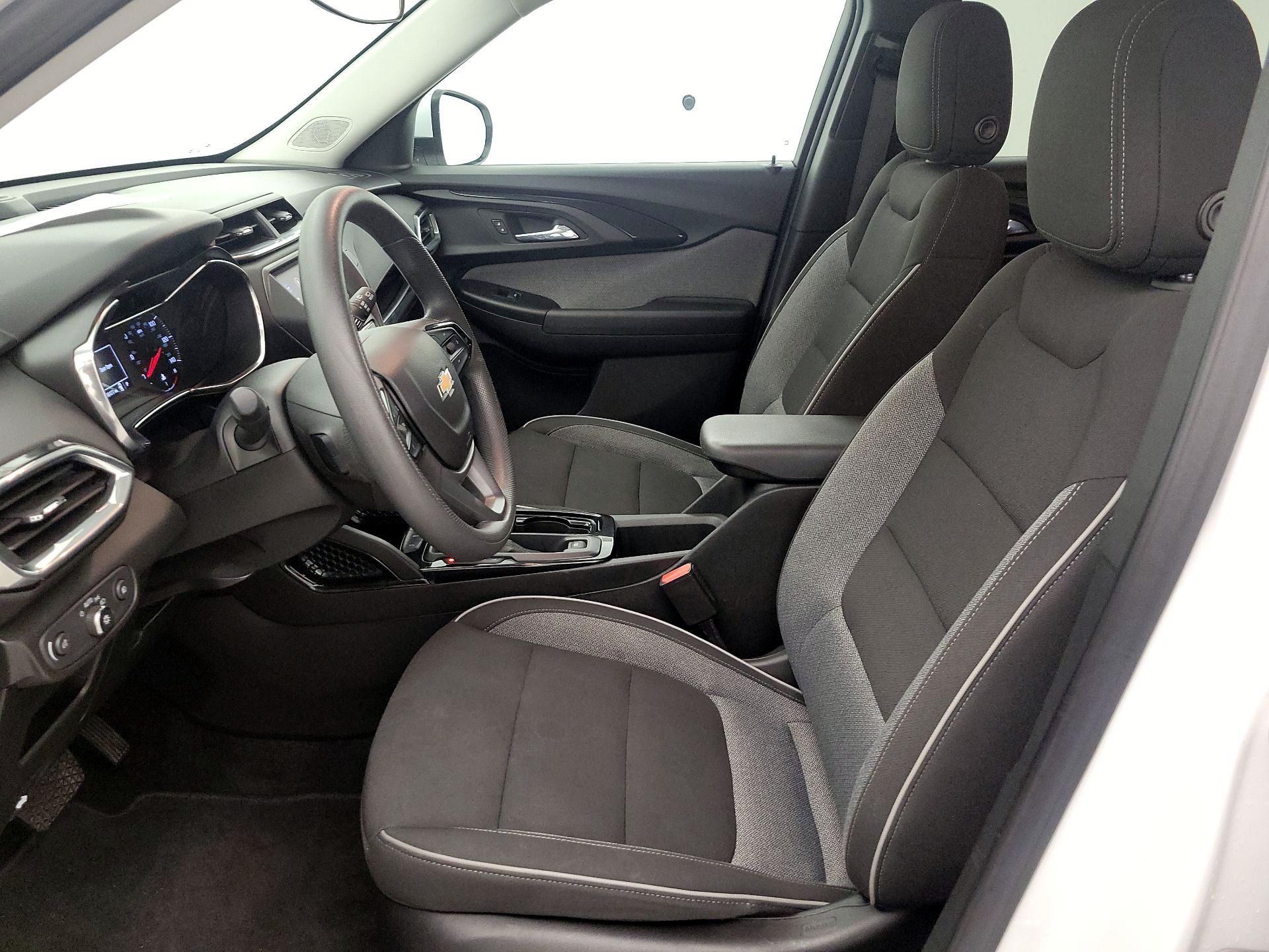 Thumbnail: 2023 Chevrolet TrailBlazer - 11
