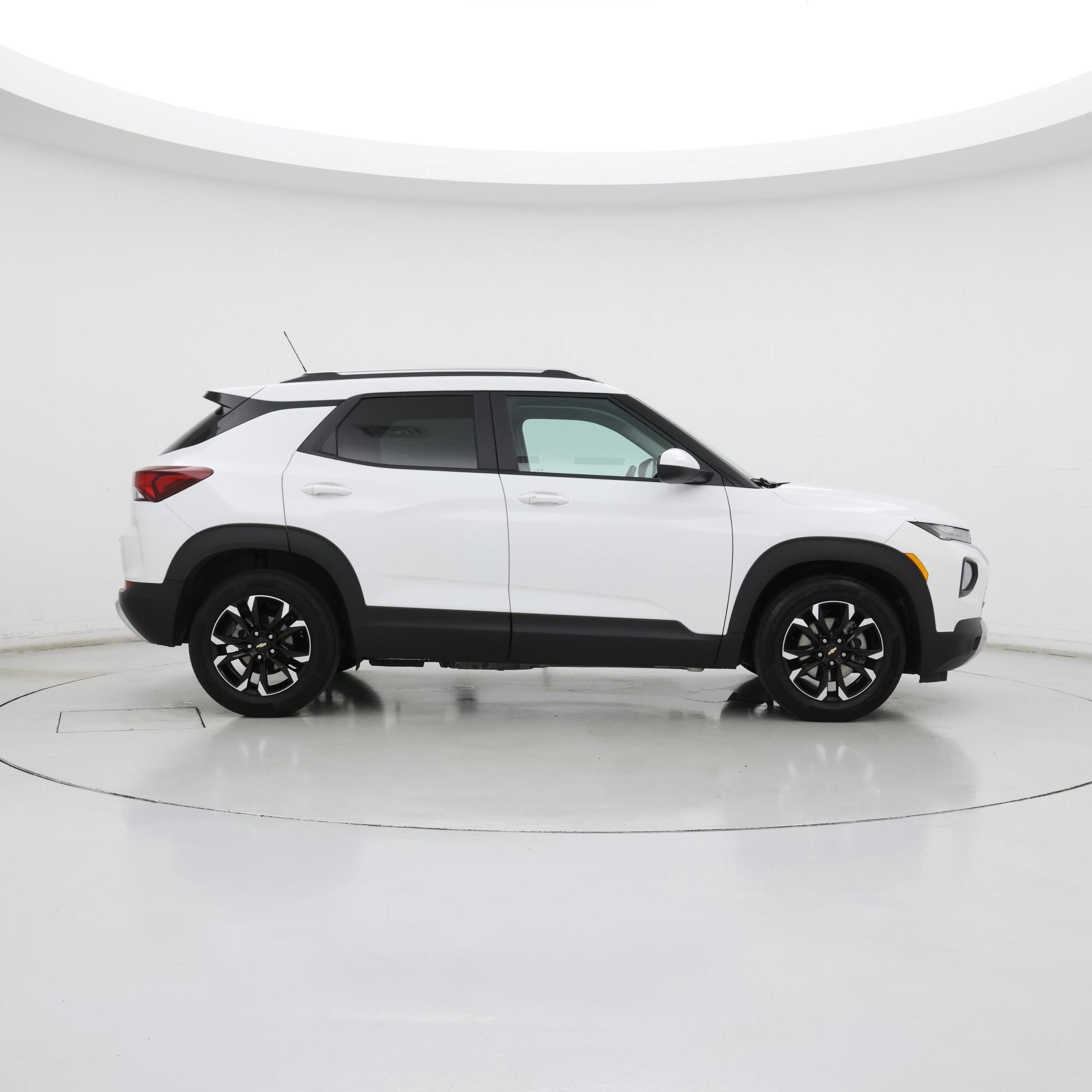Thumbnail: 2023 Chevrolet TrailBlazer - 7