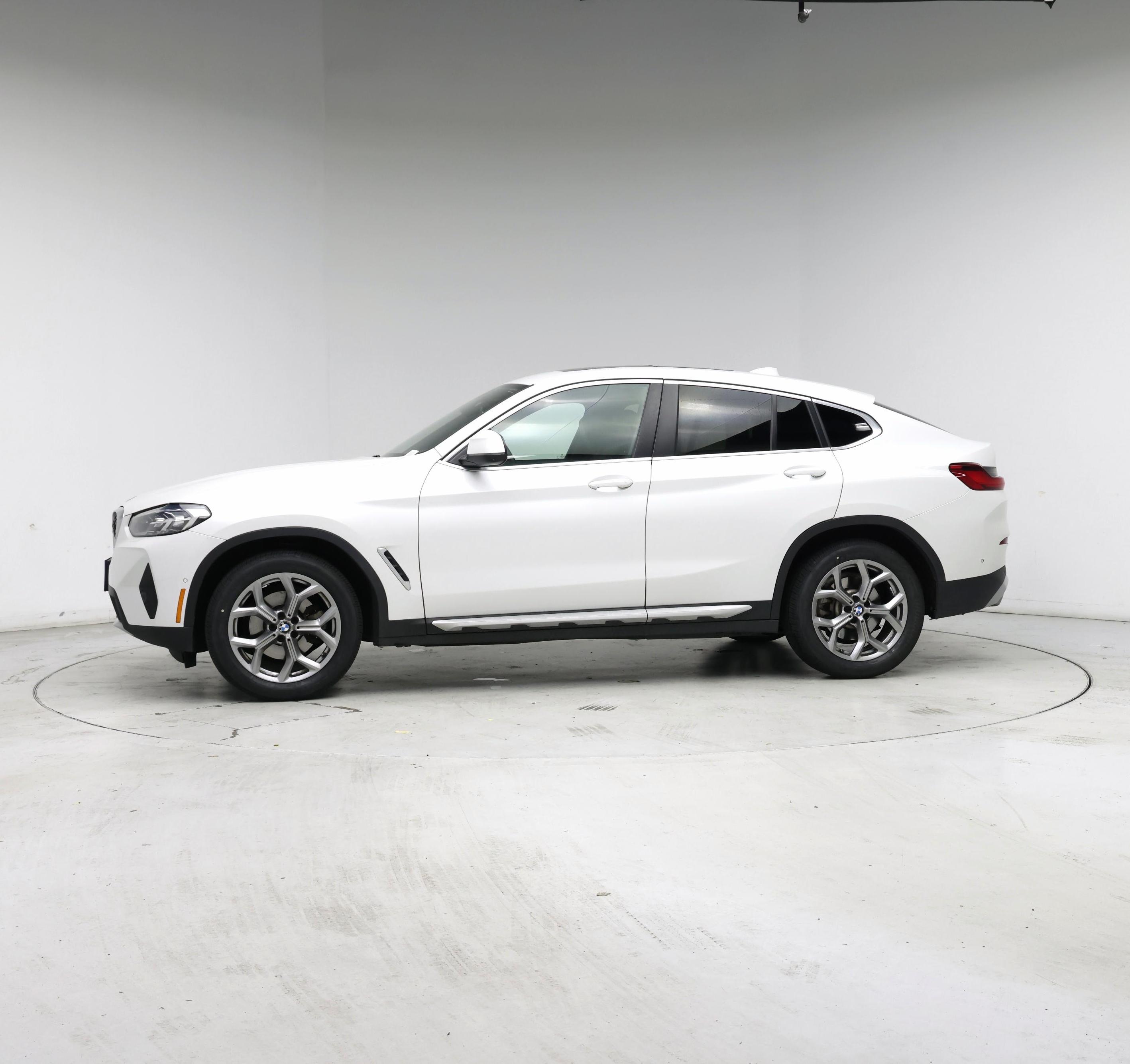 Thumbnail: 2024 BMW X4 - 3