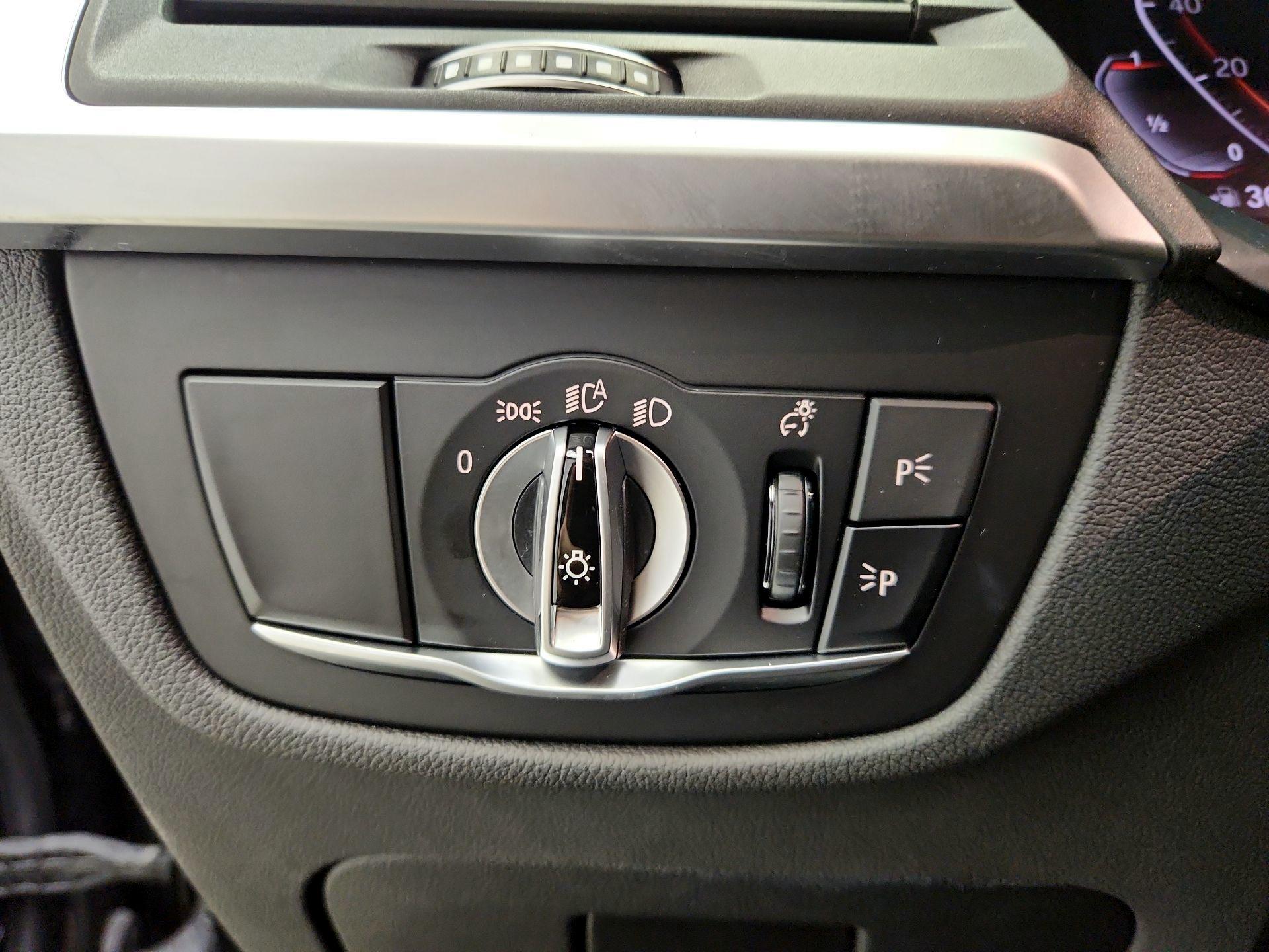 Thumbnail: 2024 BMW X4 - 13