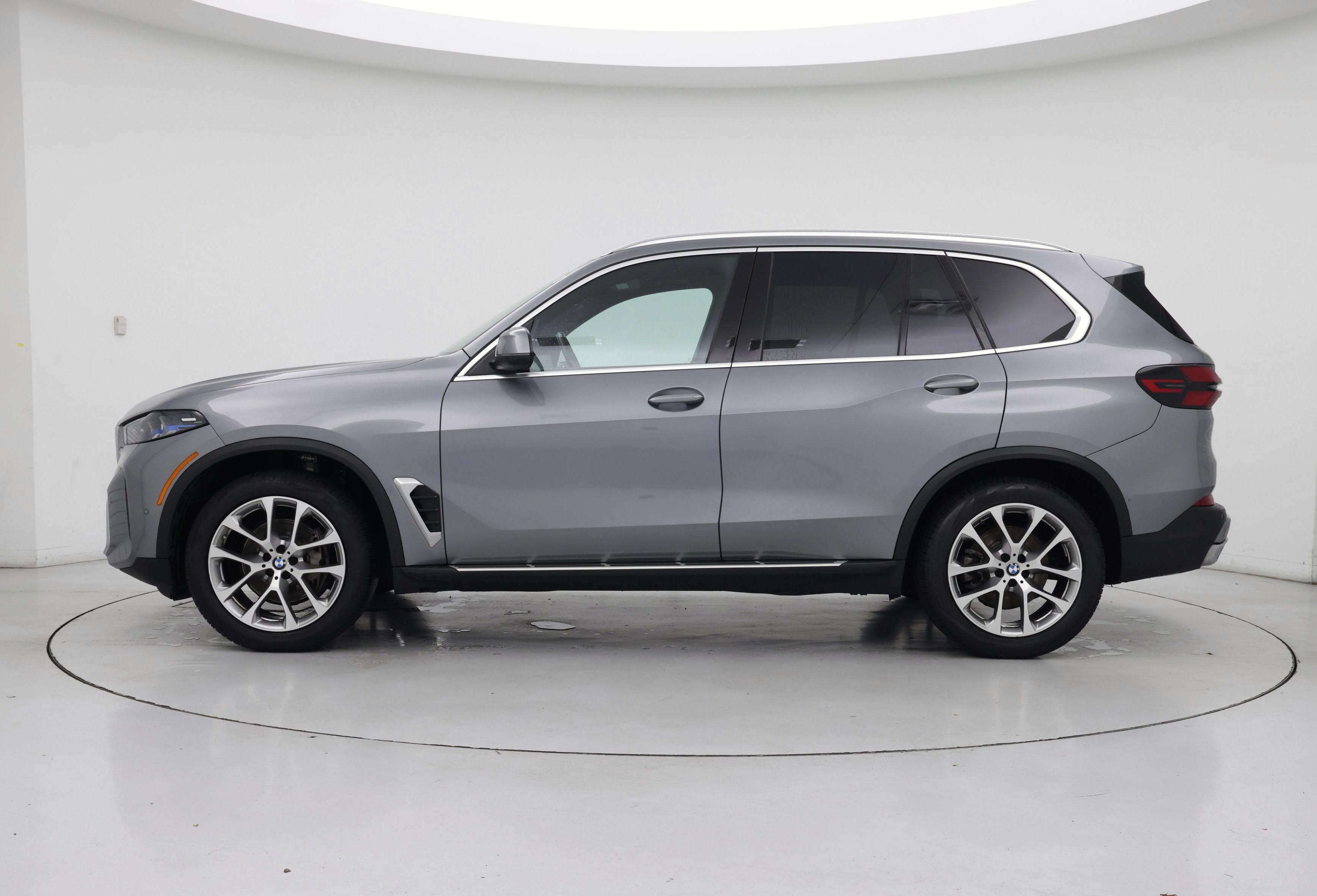 Thumbnail: 2024 BMW X5 - 3