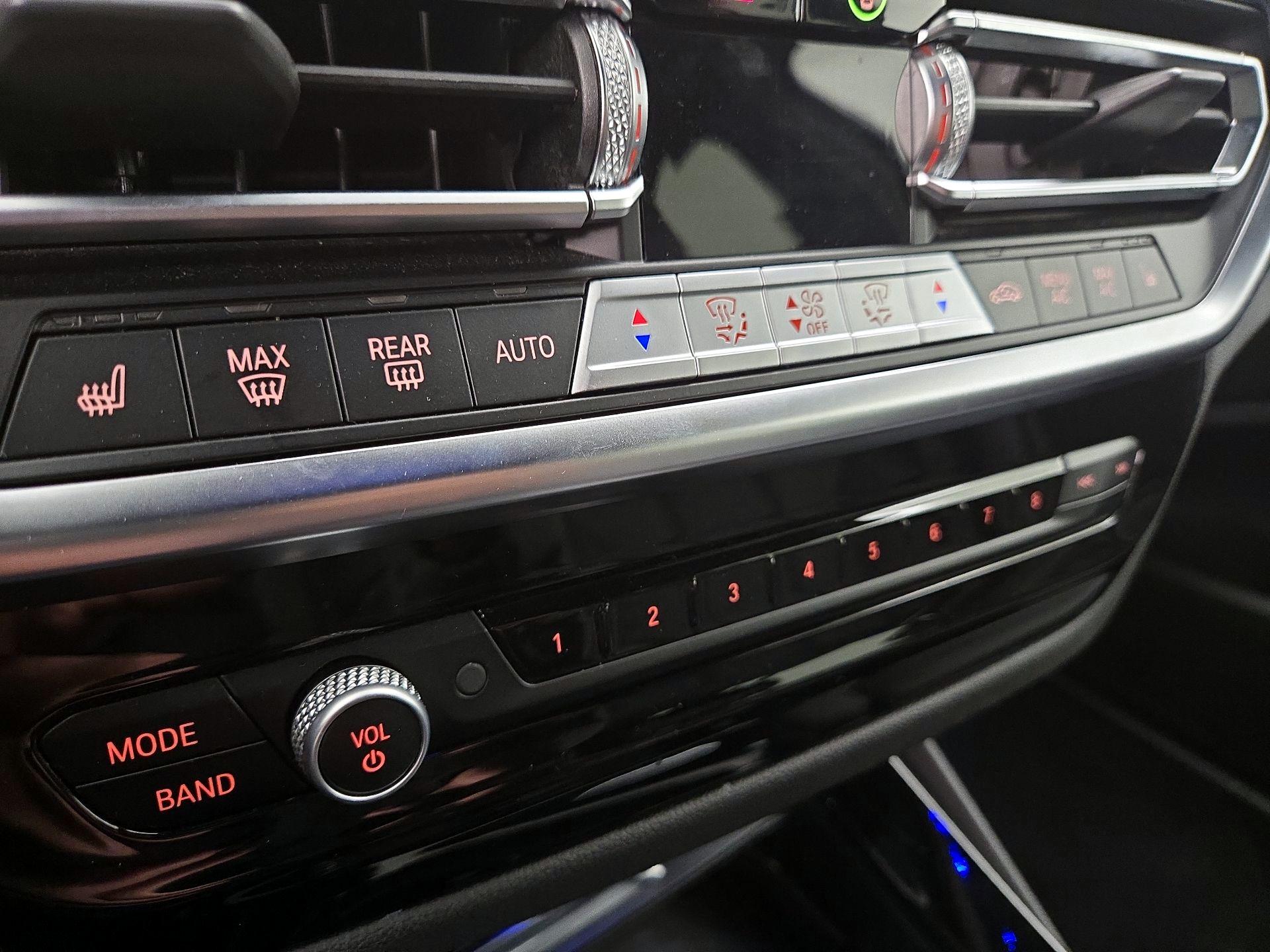 Thumbnail: 2024 BMW X3 - 16