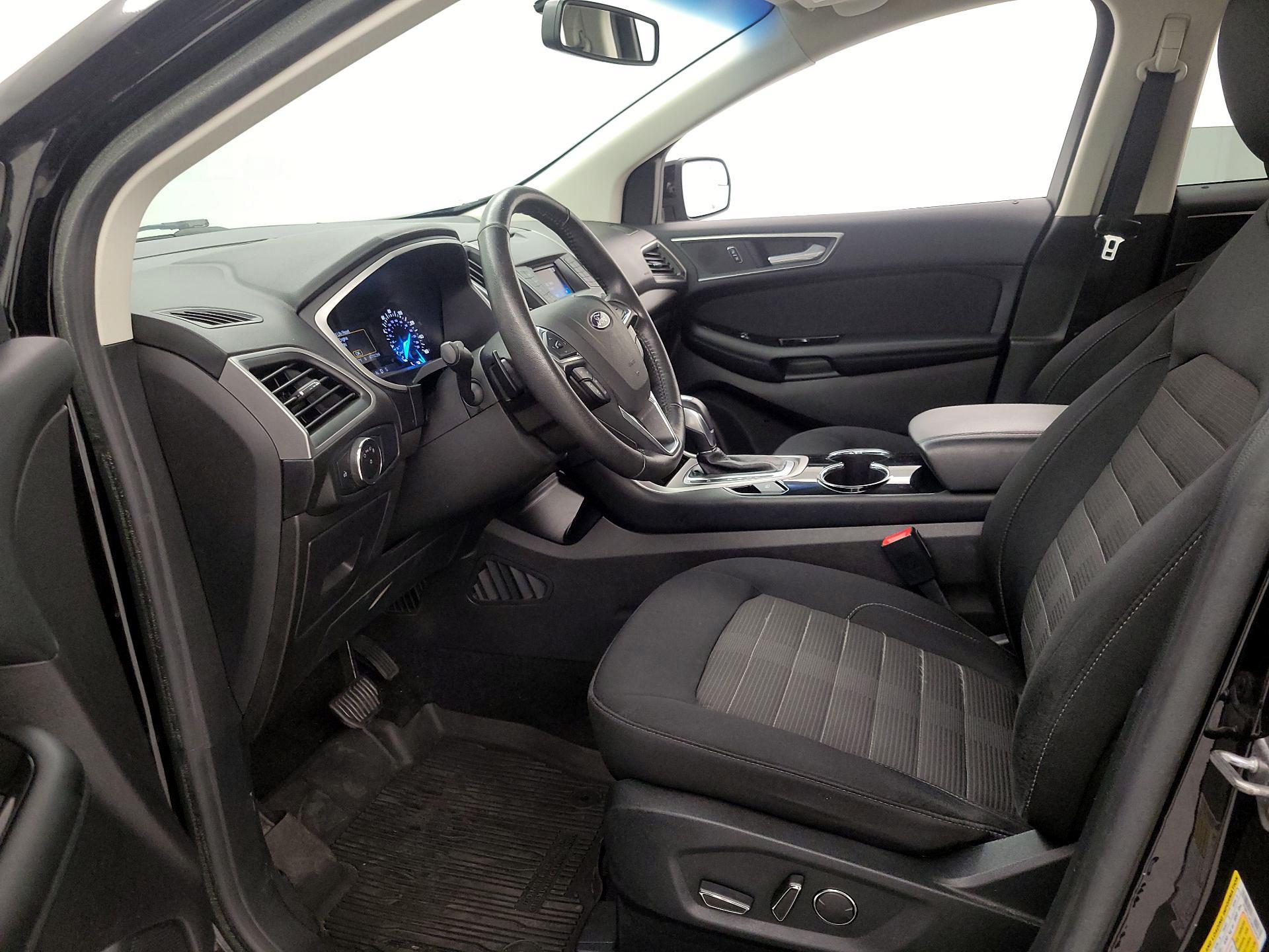 Thumbnail: 2017 Ford Edge - 11