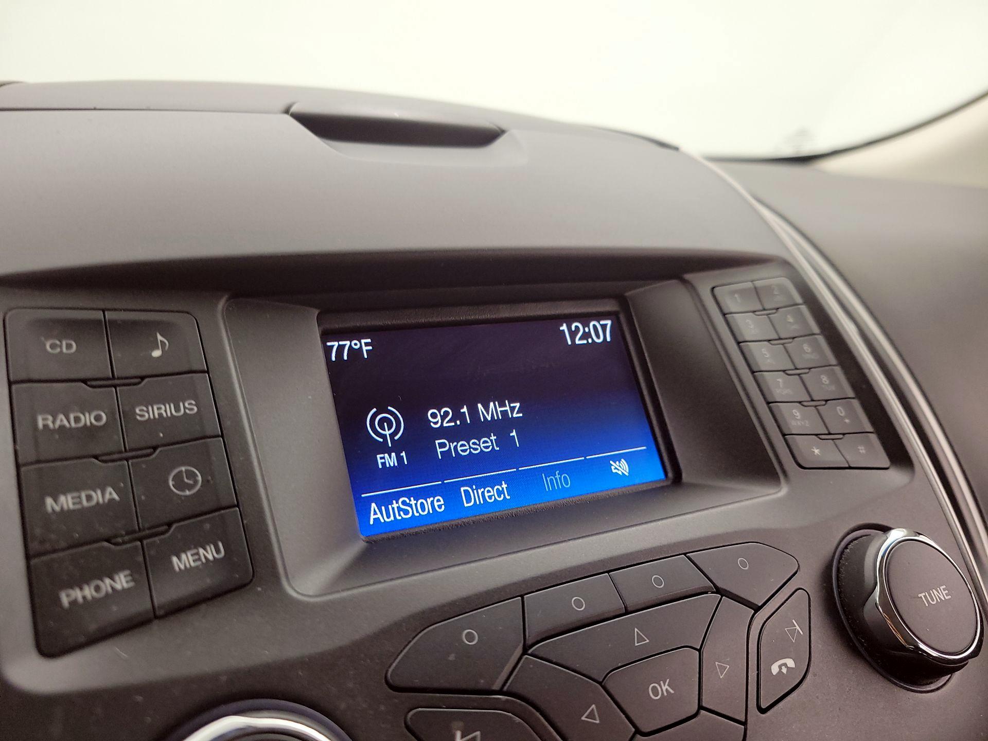 Thumbnail: 2017 Ford Edge - 15