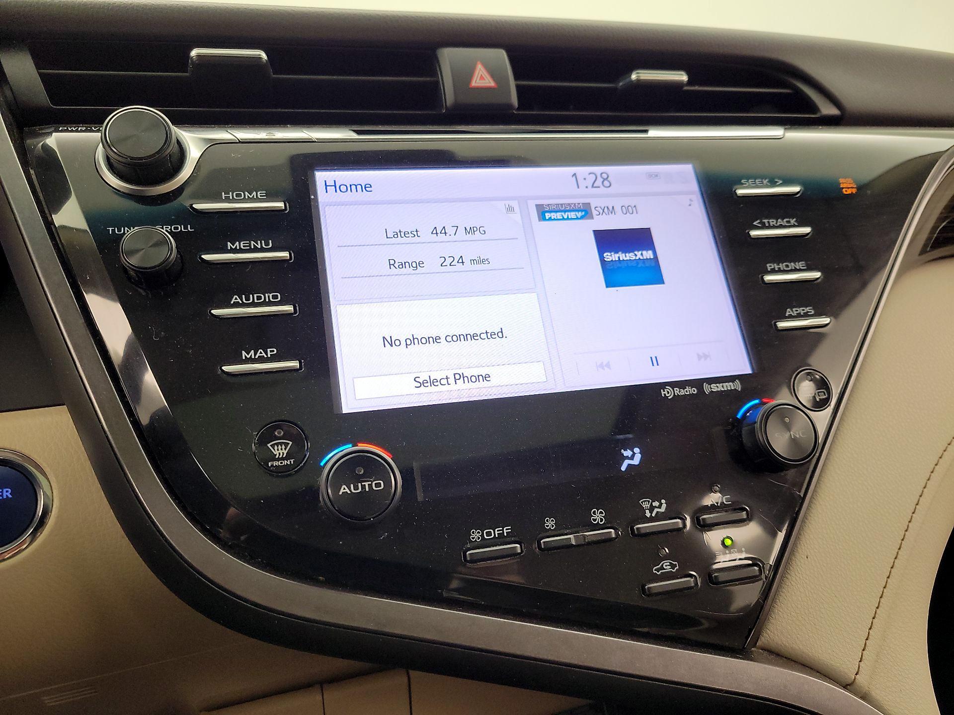 Thumbnail: 2019 Toyota Camry - 15
