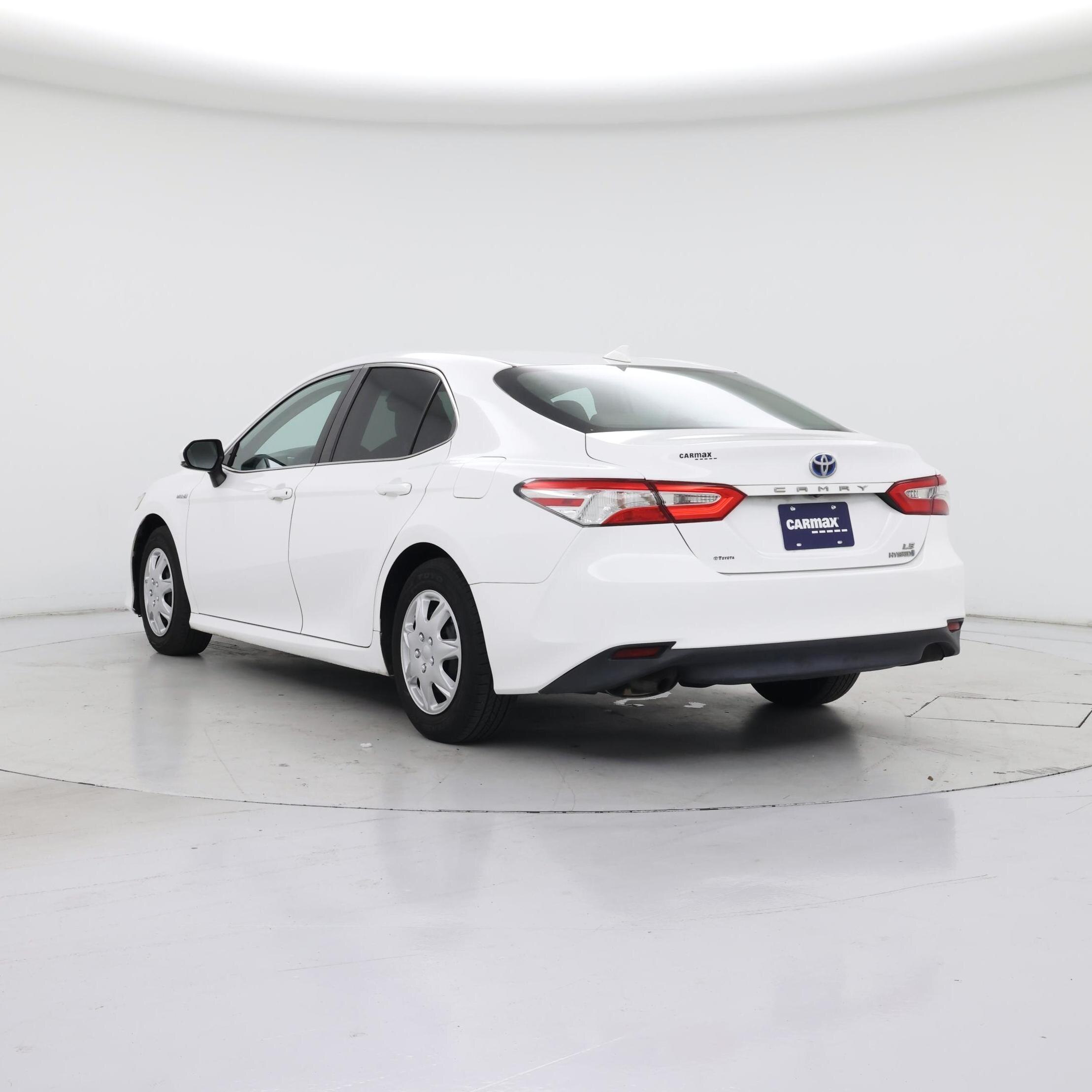 Thumbnail: 2019 Toyota Camry - 2