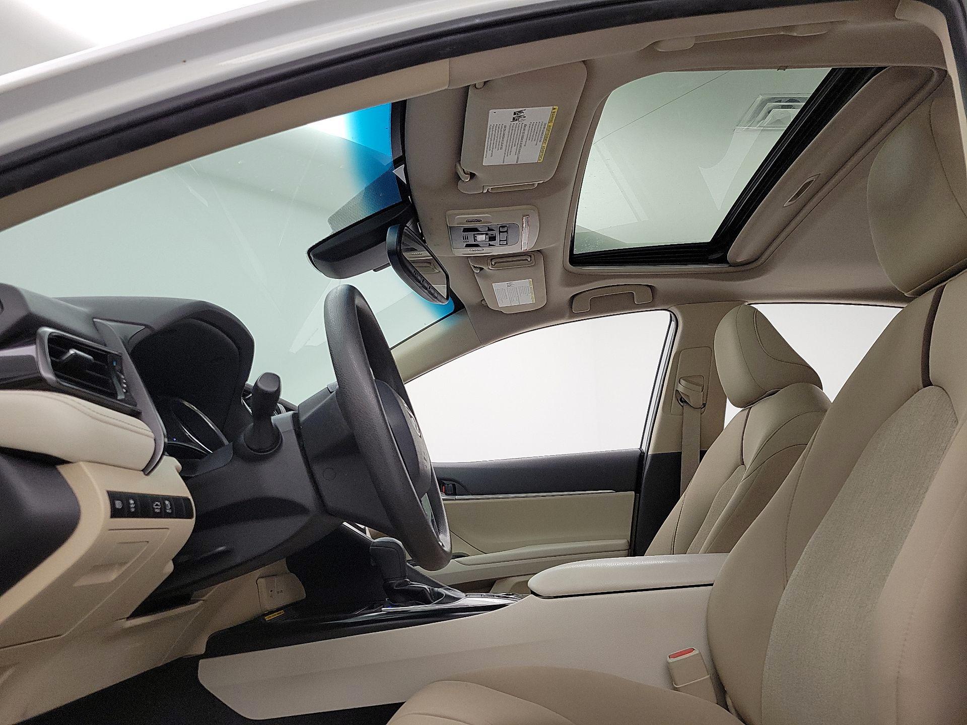 Thumbnail: 2019 Toyota Camry - 19