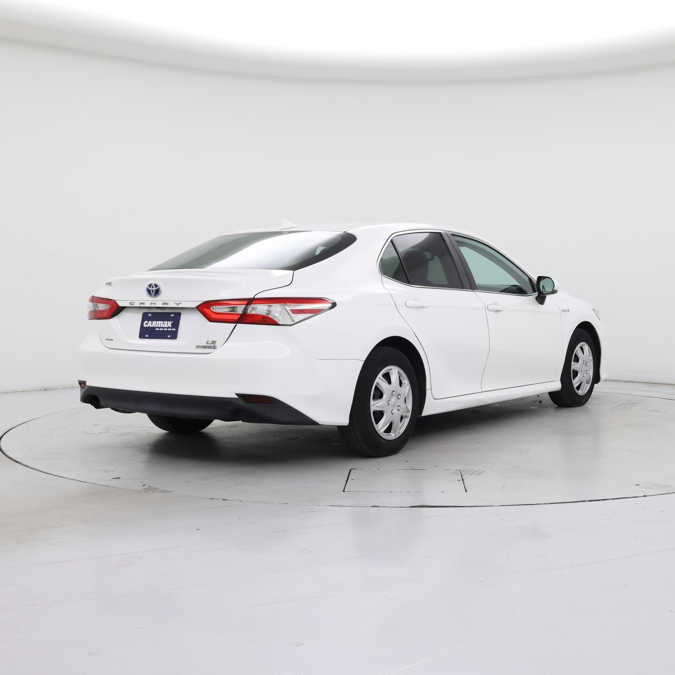 Thumbnail: 2019 Toyota Camry - 8