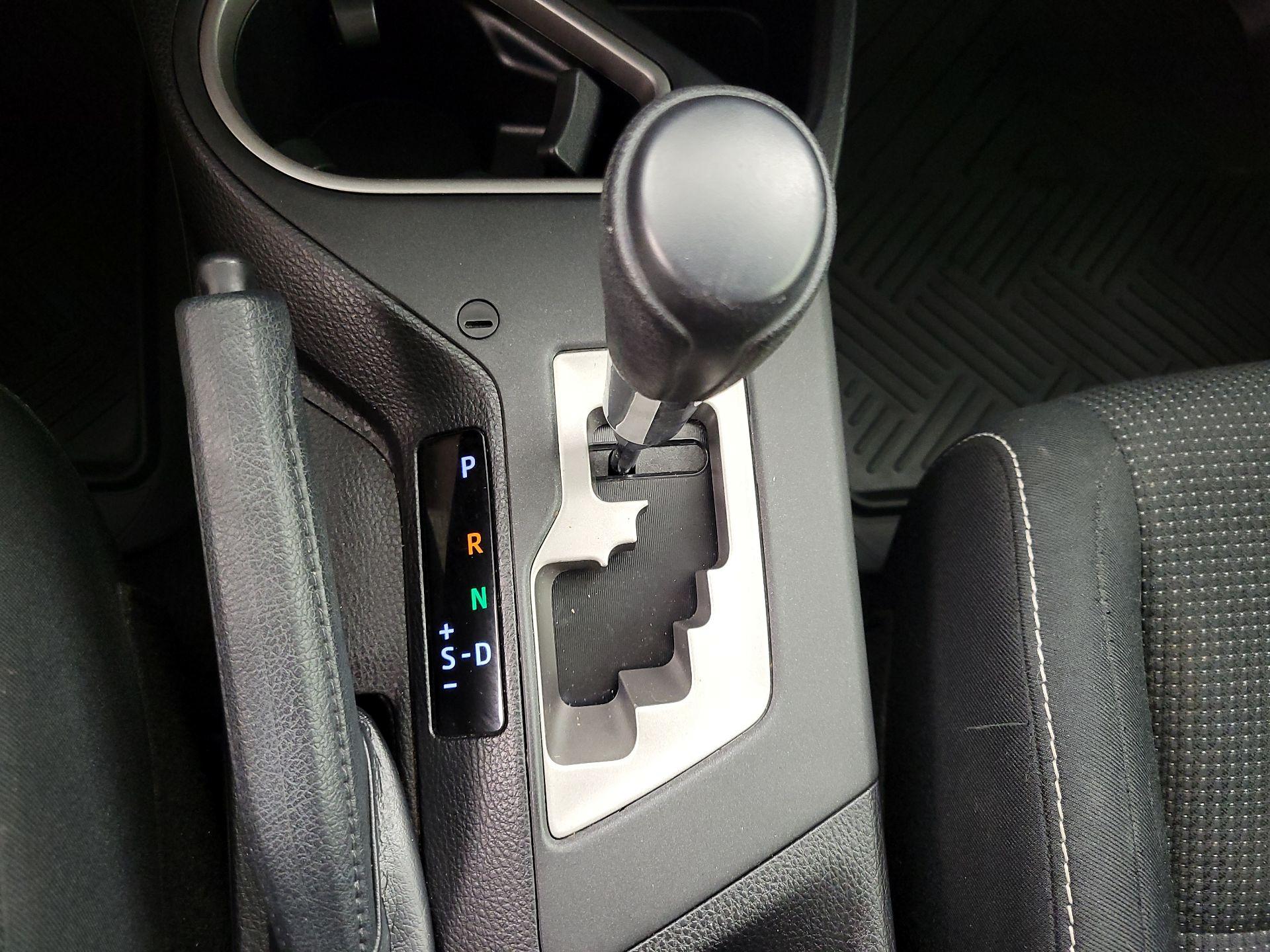 Thumbnail: 2016 Toyota RAV4 - 17