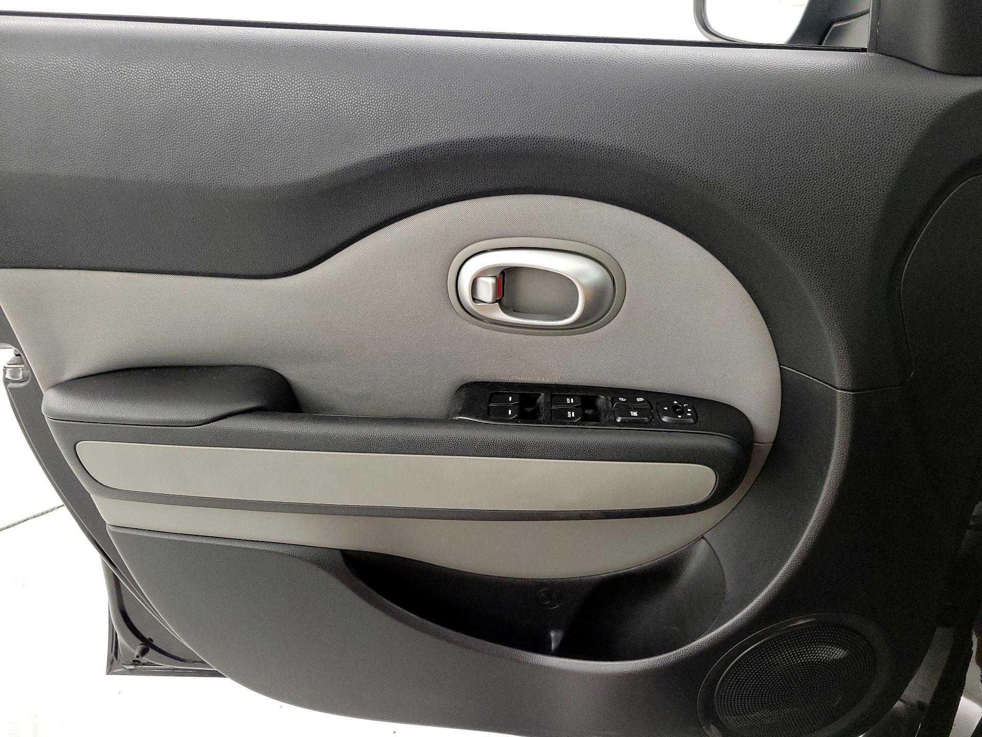 Thumbnail: 2014 Kia Soul - 12