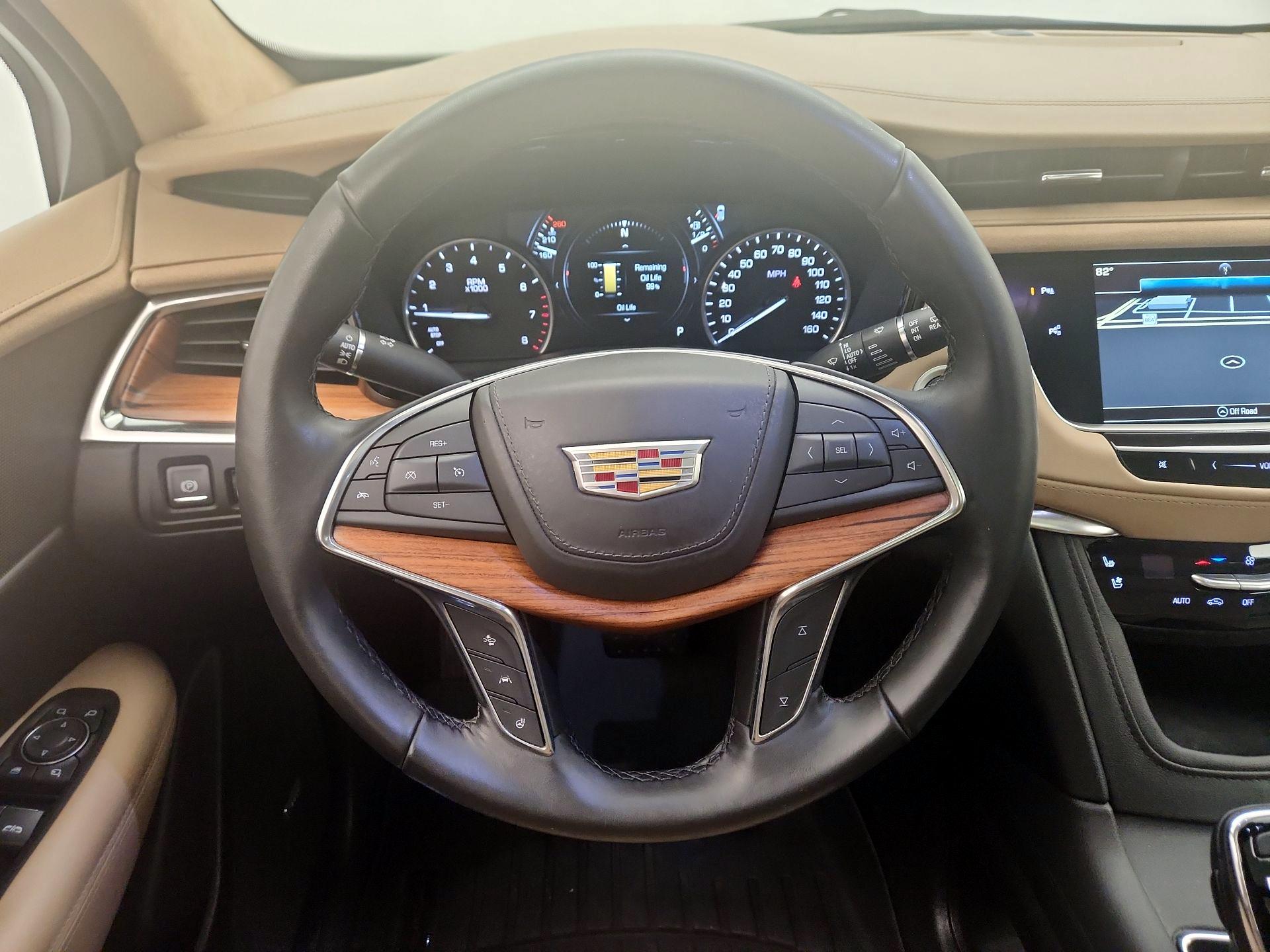 Thumbnail: 2019 Cadillac XT5 - 10